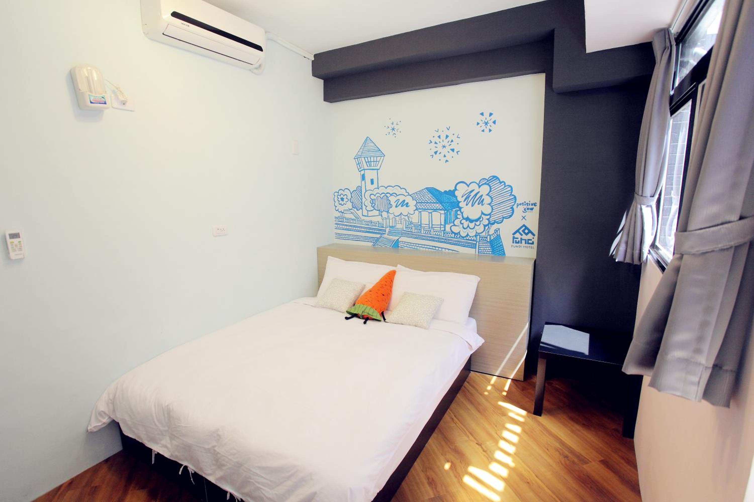 FUNDI Hotel