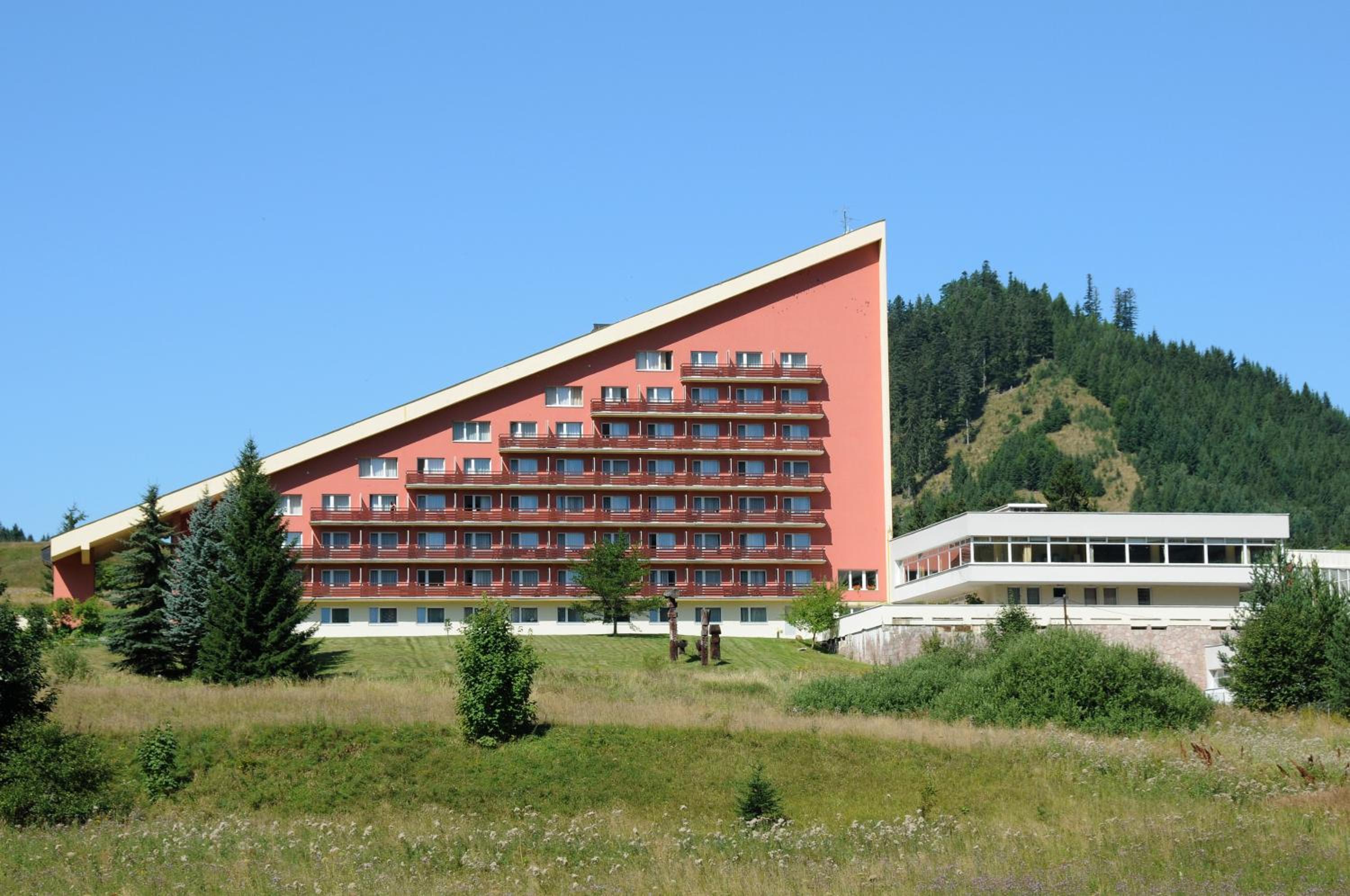 Hotel SOREA MÁJ - Image 1