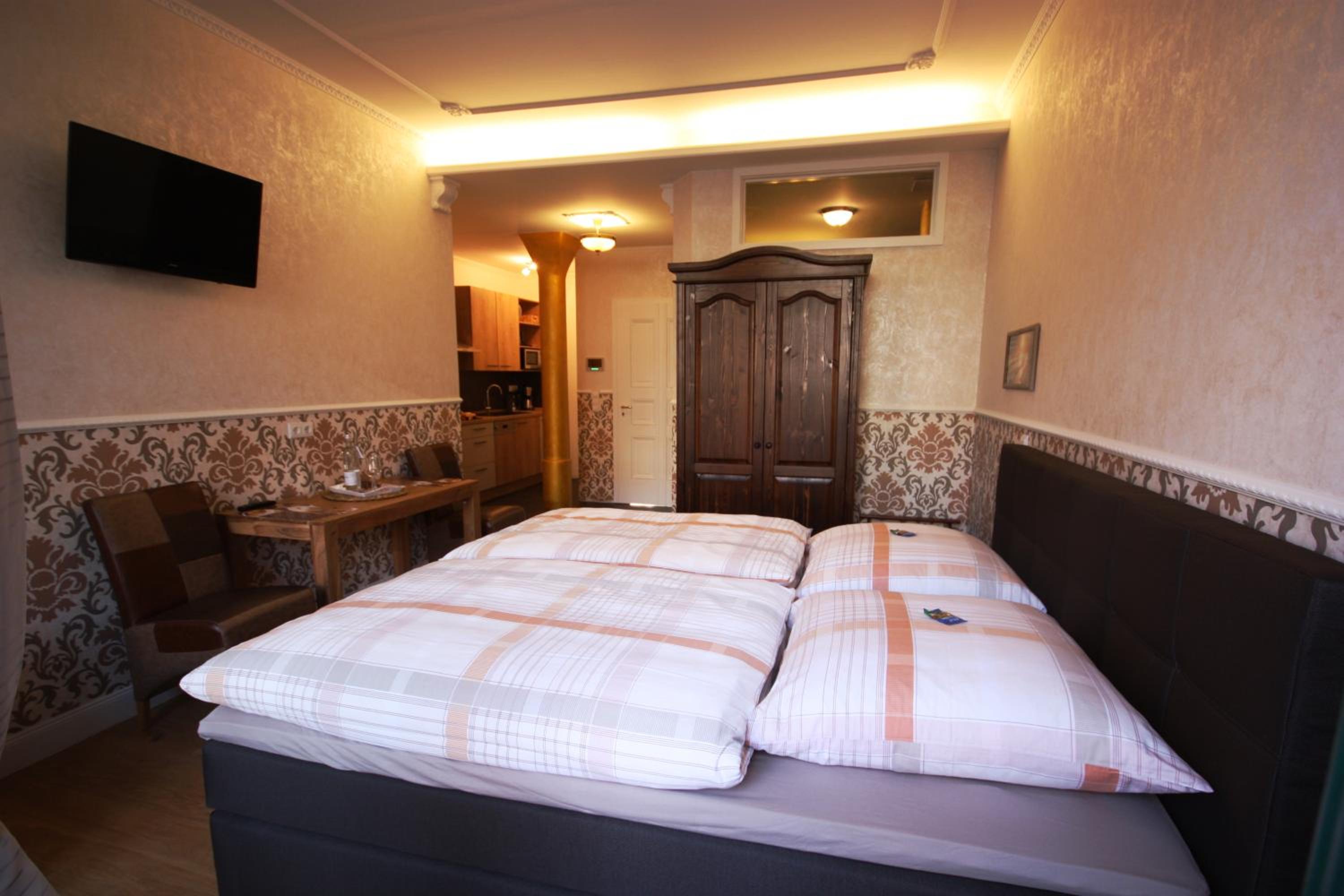 Leipzig Vacations - VacApps Apartments - Property Image 1