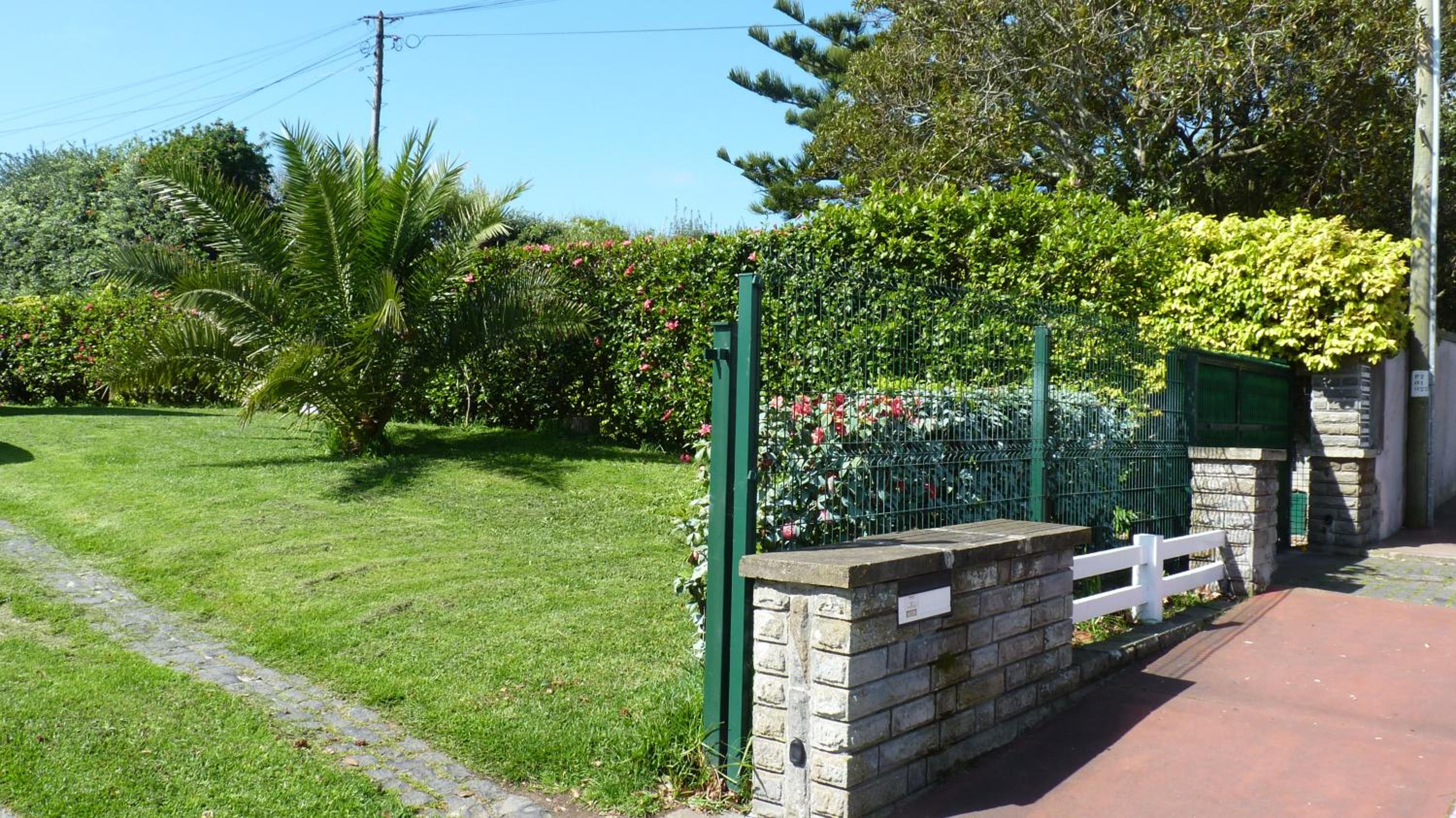 AZORES GARDEN HOUSE - Private Suites & Apartments - Automatic Self Check-in photo 34 of 78