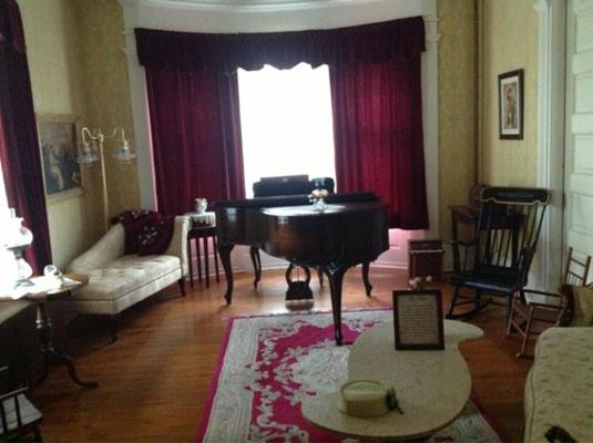 Victorian Charm Inn