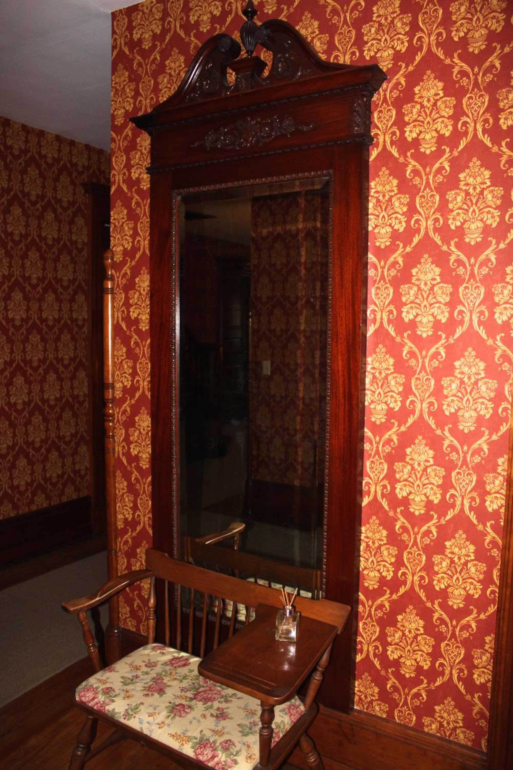 Victorian Charm Inn