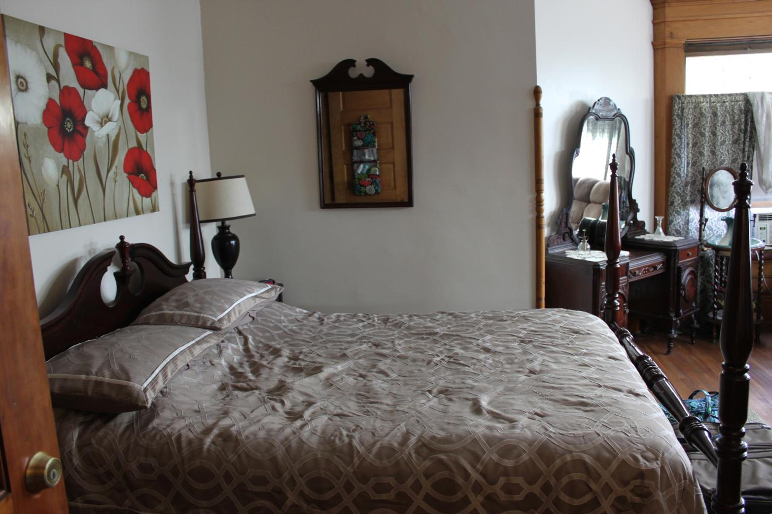 Victorian Charm Inn