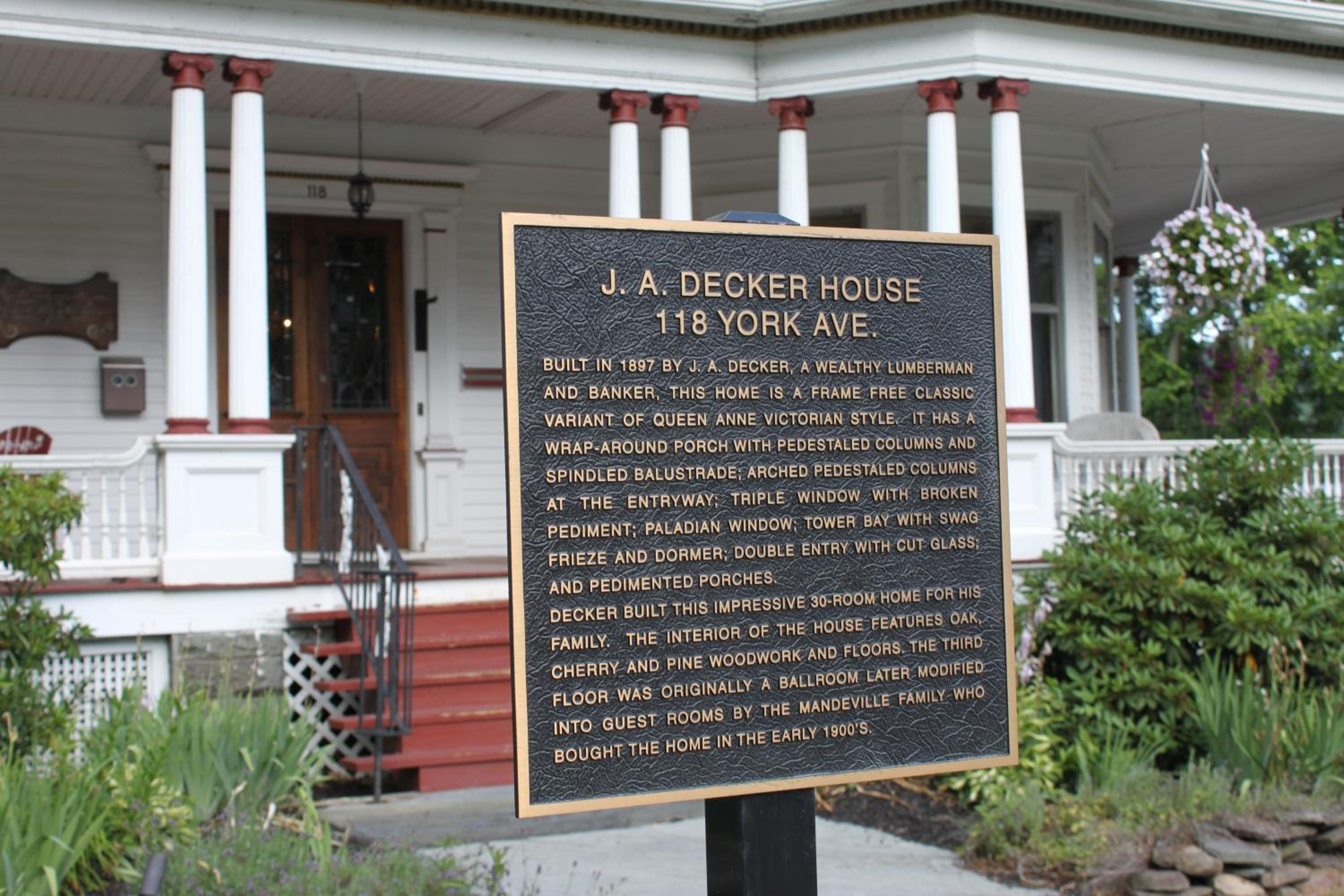 Victorian Charm Inn