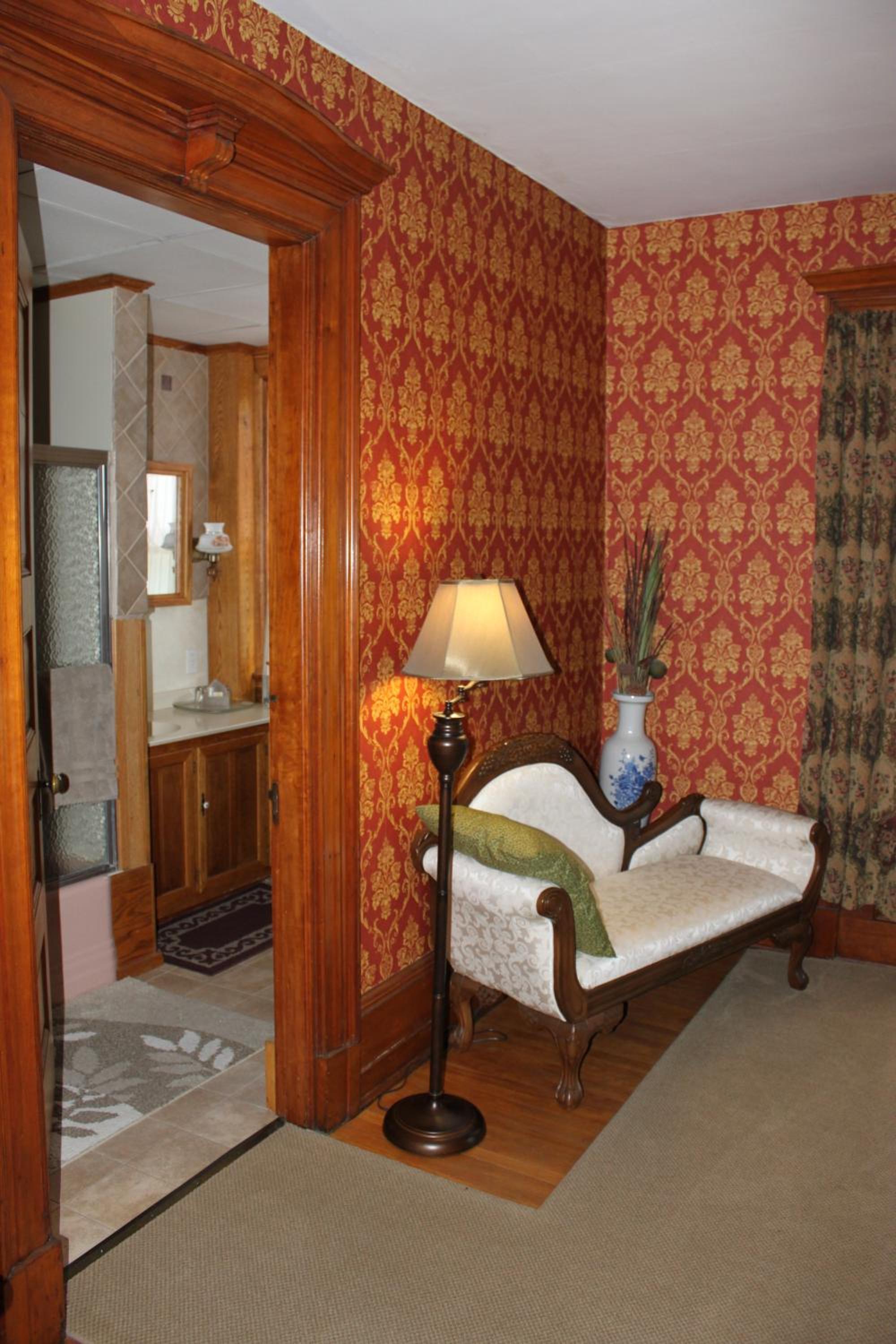 Victorian Charm Inn