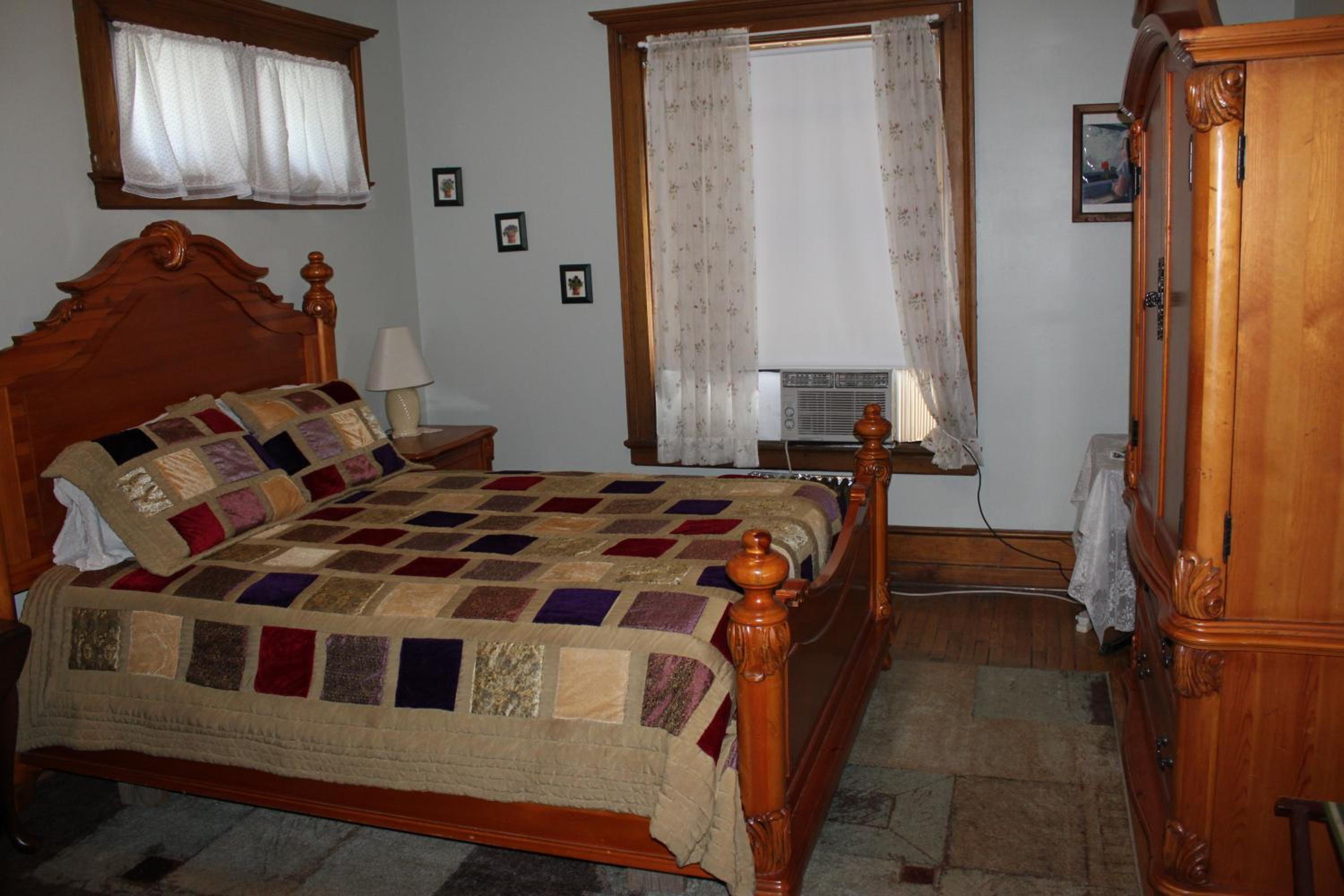 Victorian Charm Inn
