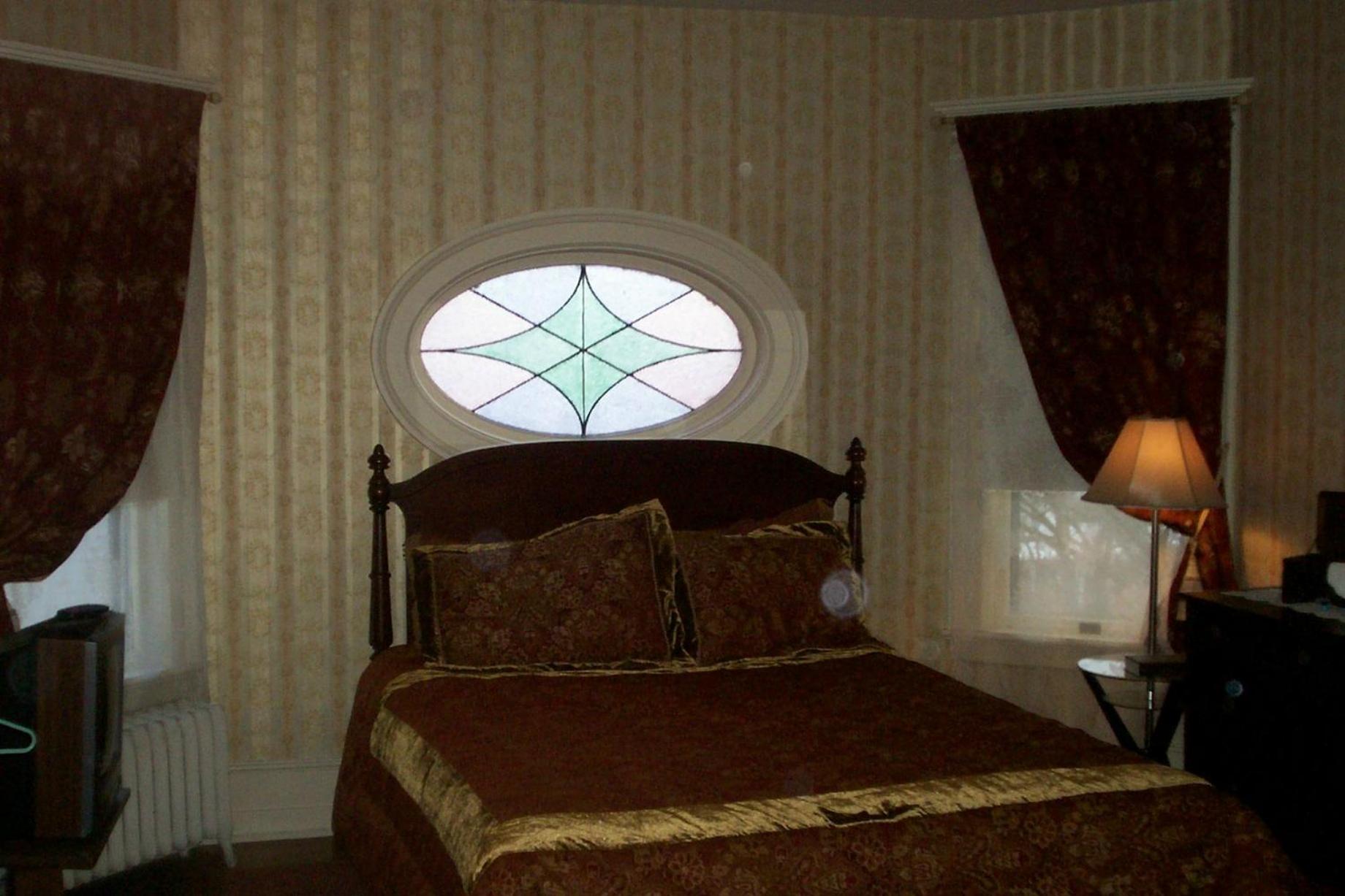 Victorian Charm Inn