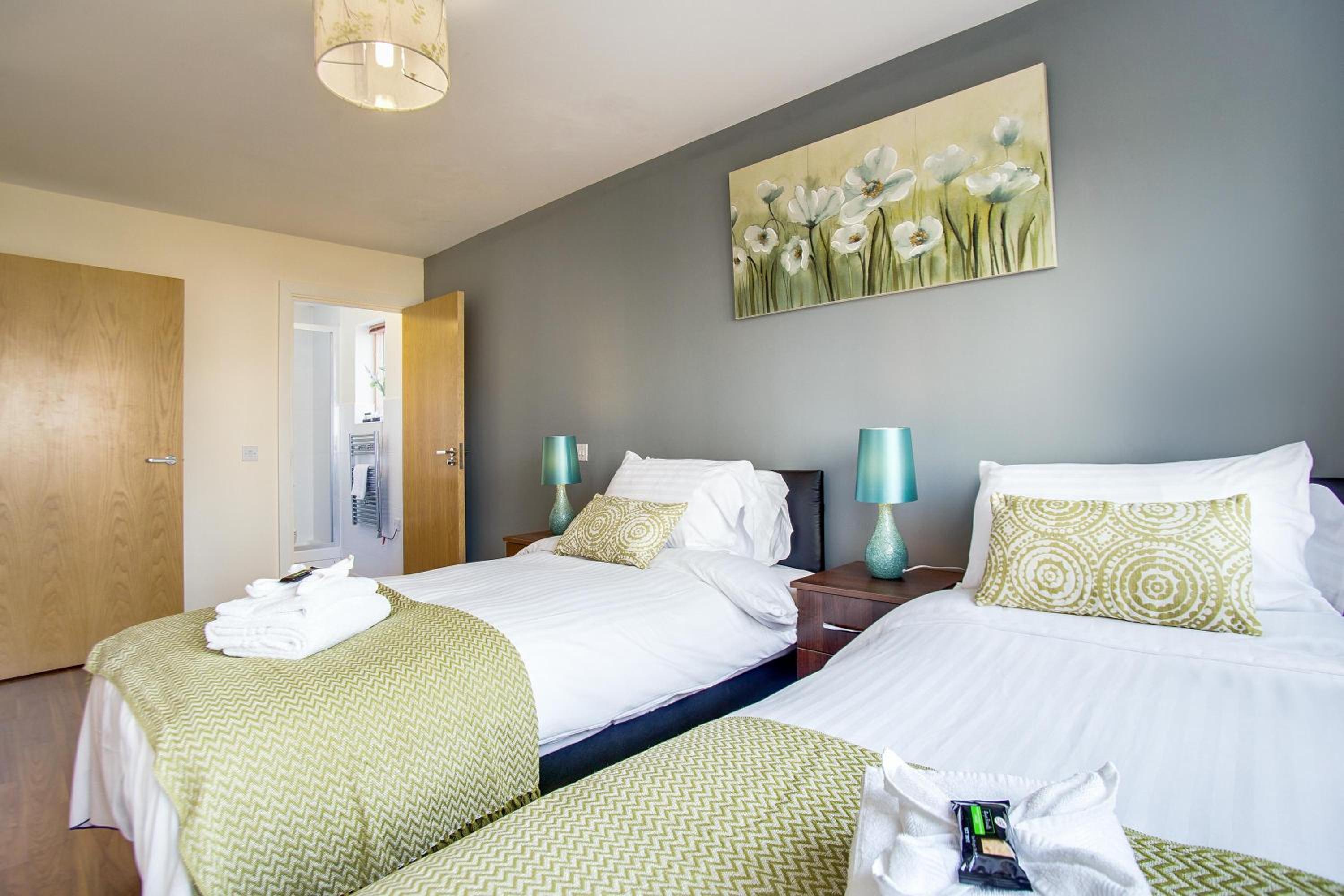 Mica Point City Centre Apartment