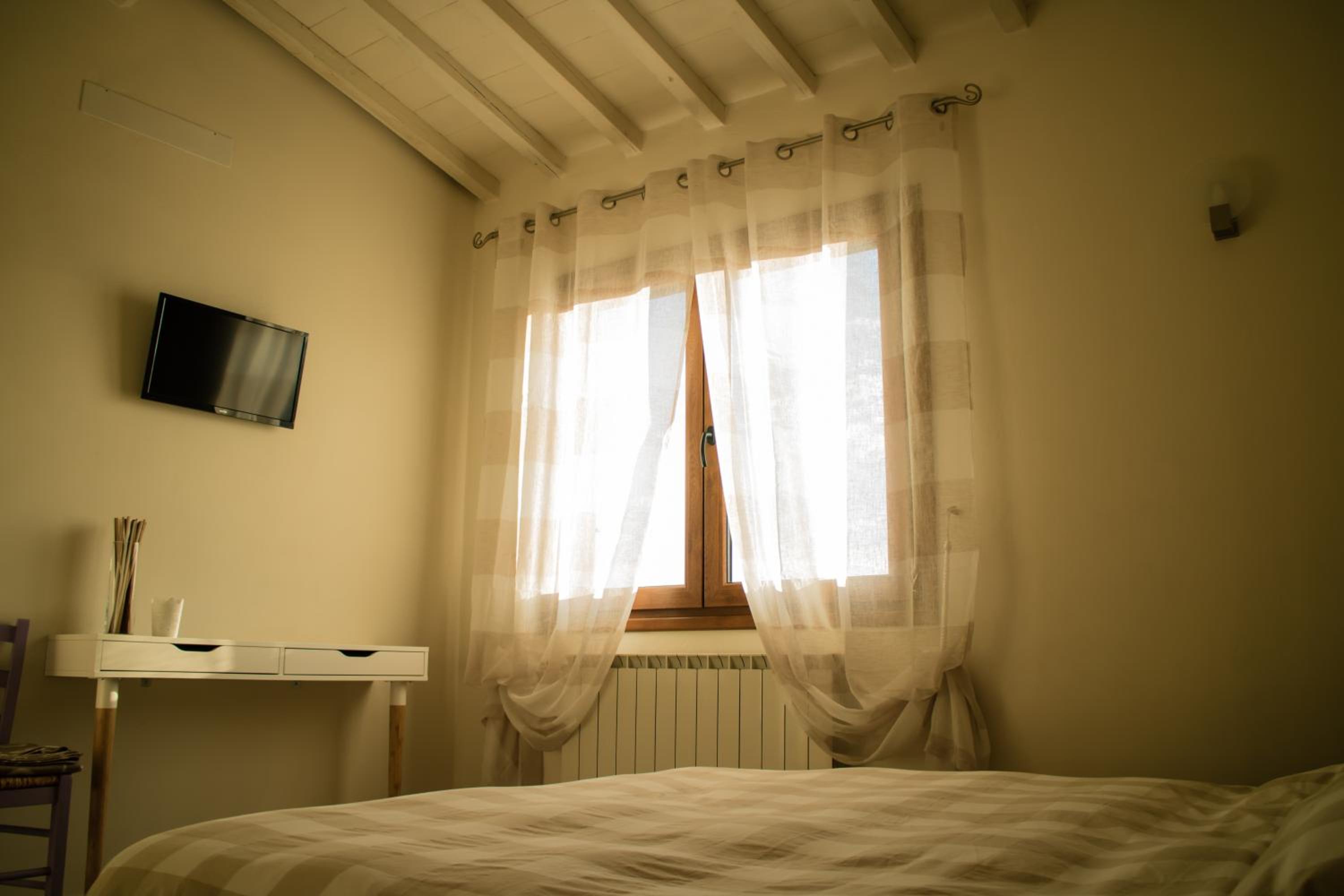 Photo 27