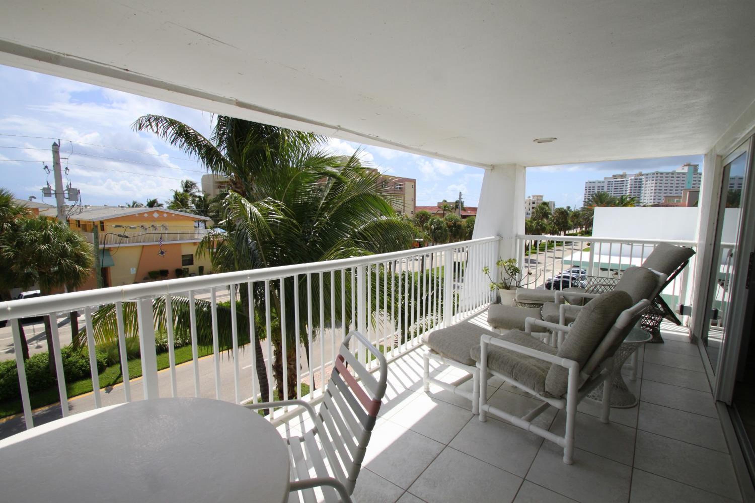 Sea Spray Inn