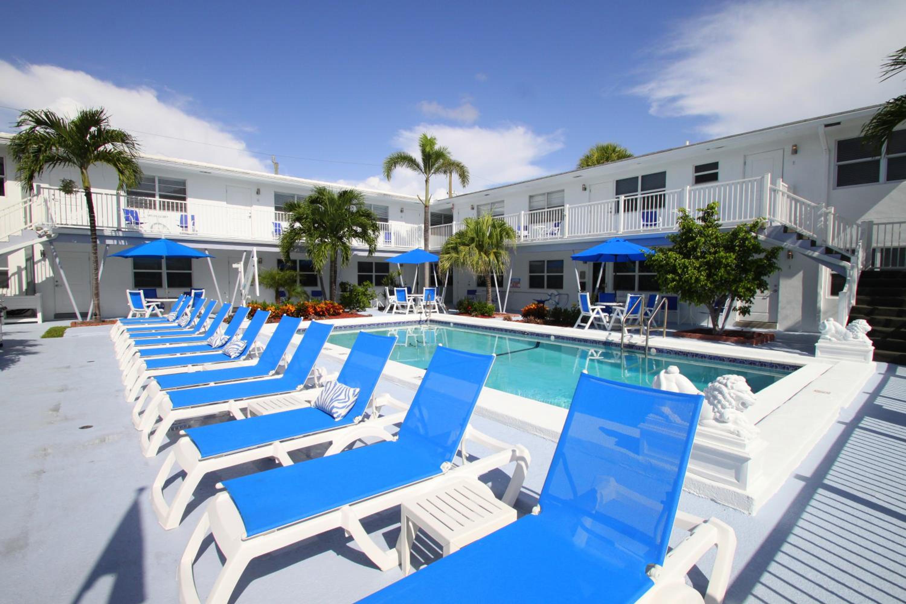 Sea Spray Inn