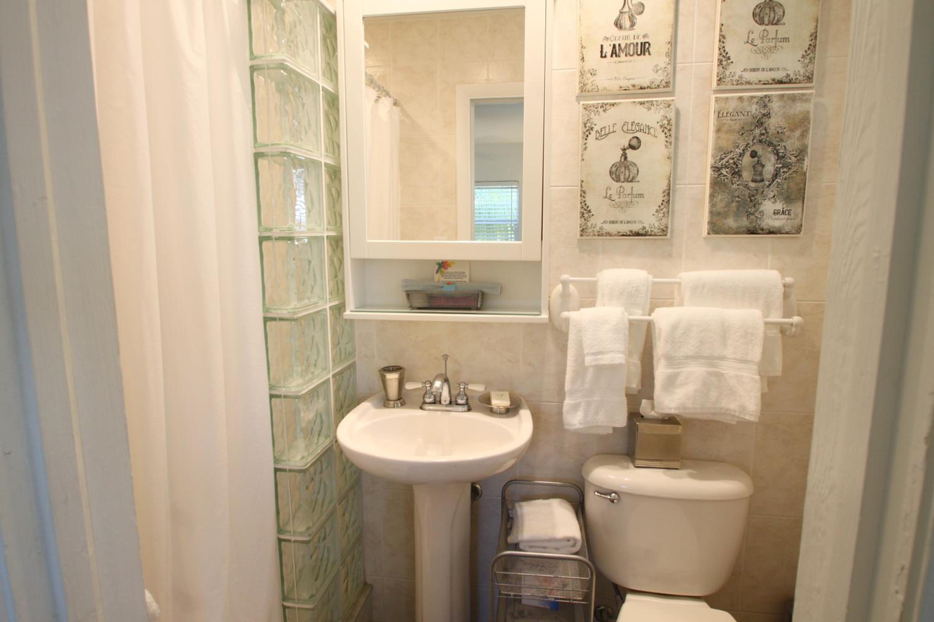 Sea Spray Inn