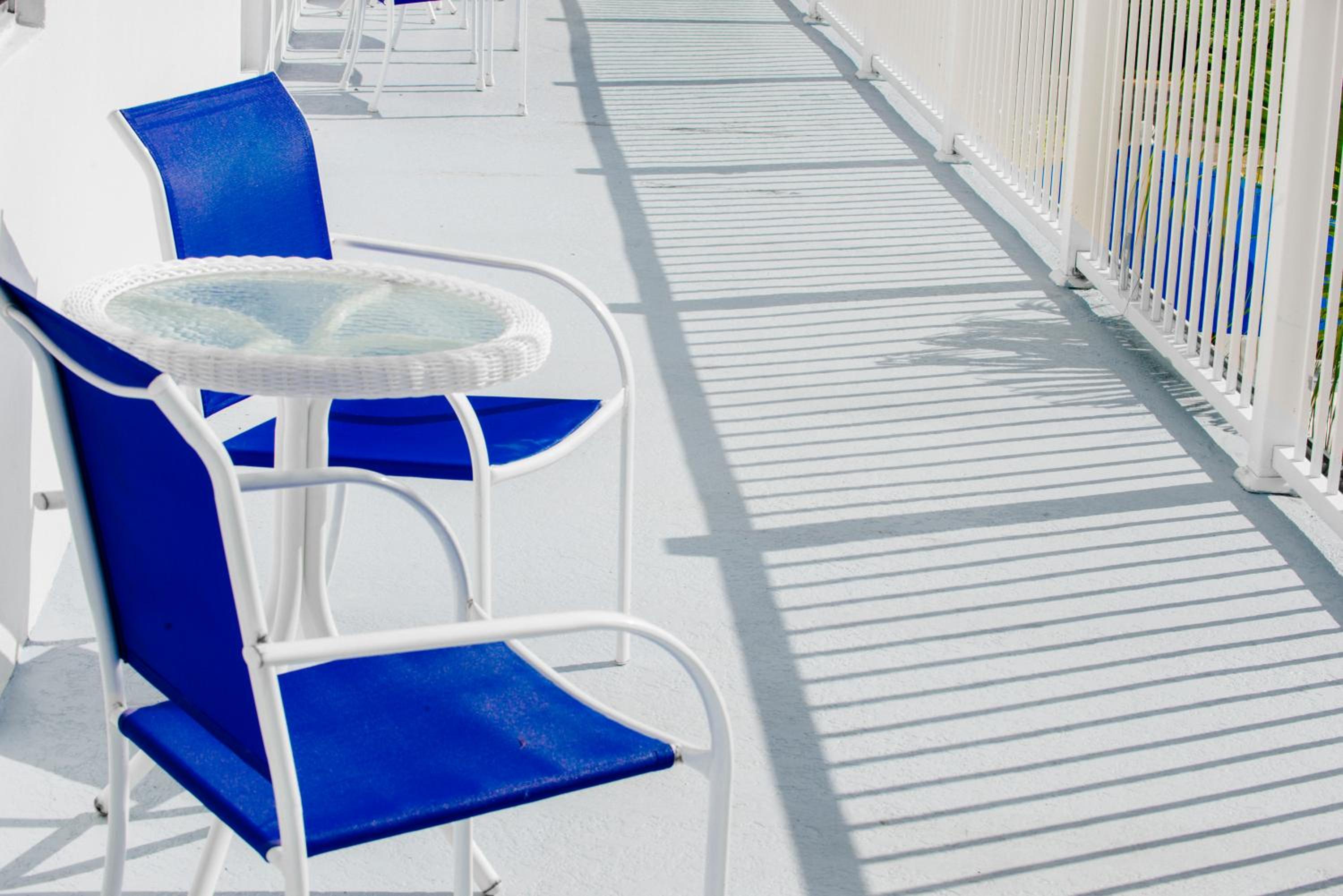 Sea Spray Inn