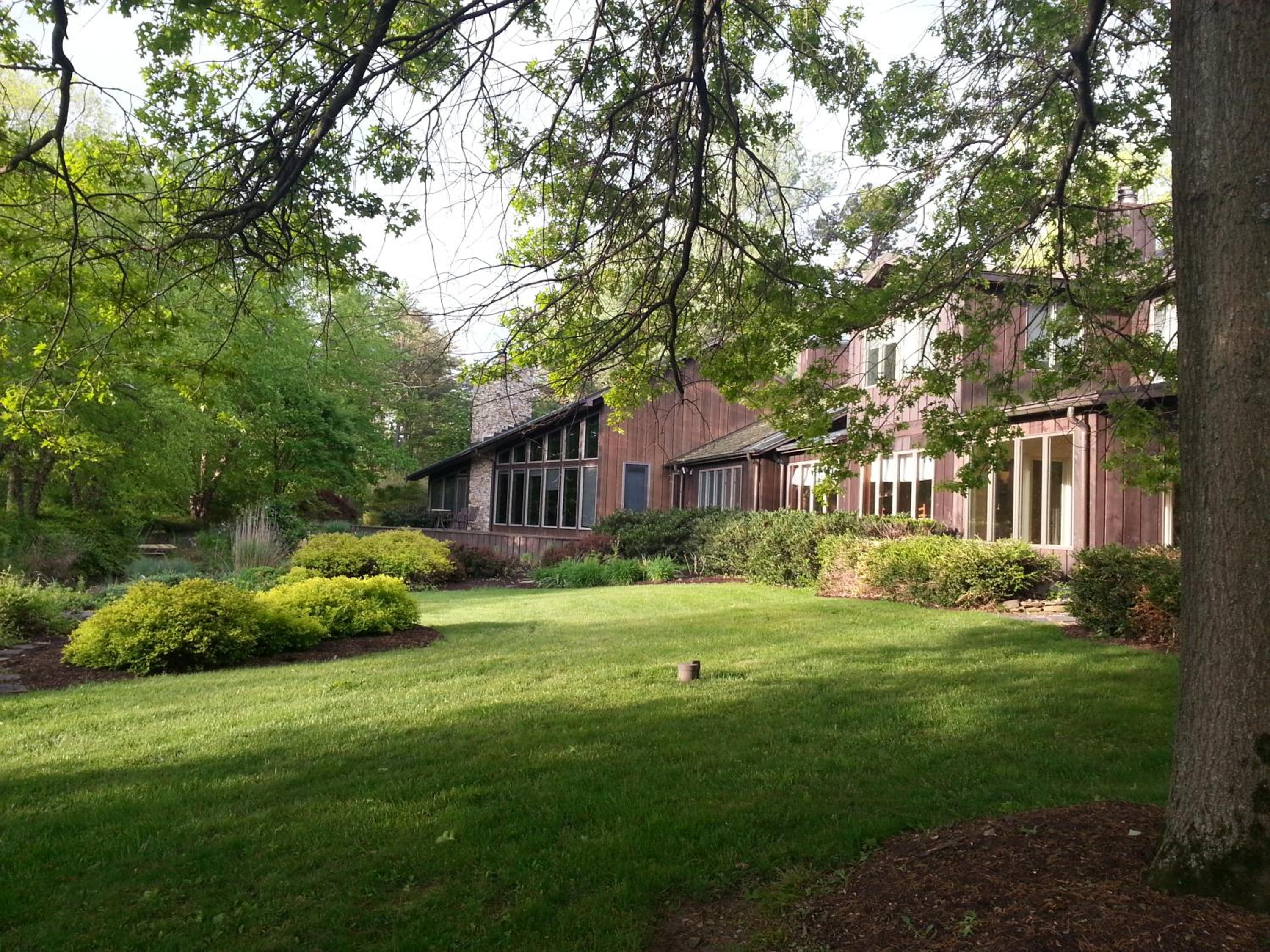 The Inn at White Oak view 3