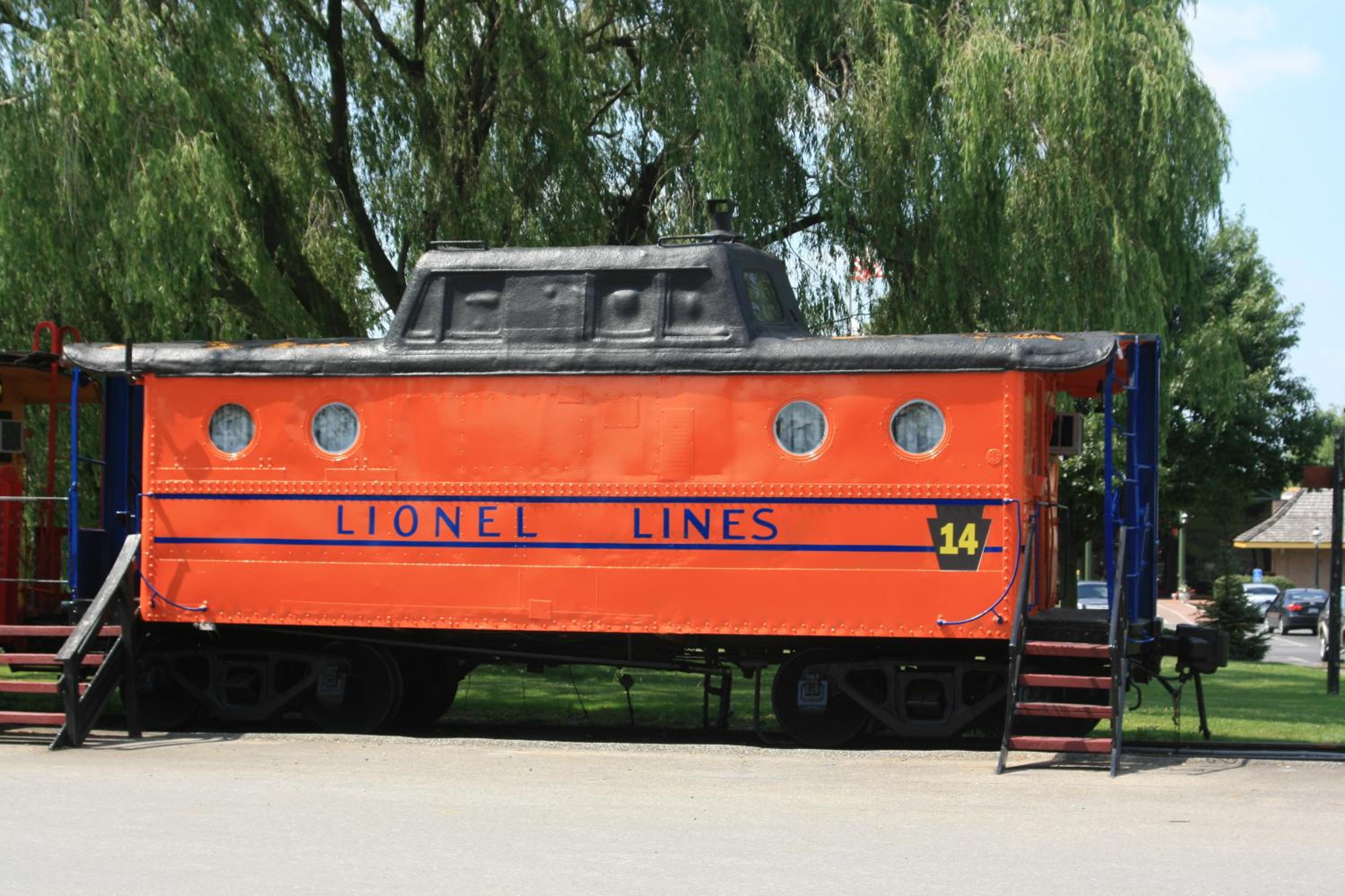 Red Caboose Motel & Restaurant view 4
