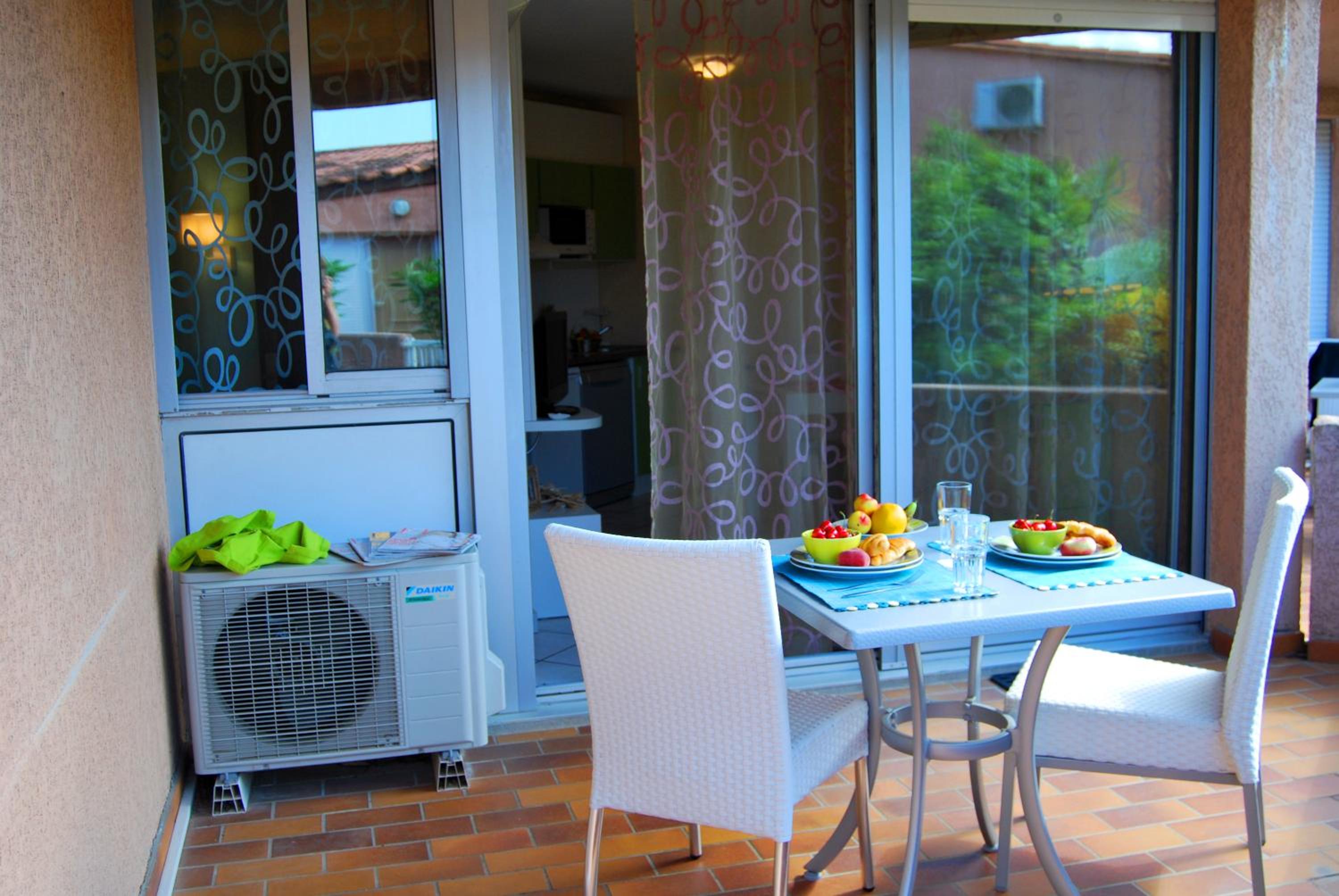 Lagrange Vacances Les Jardins de Neptune view 3