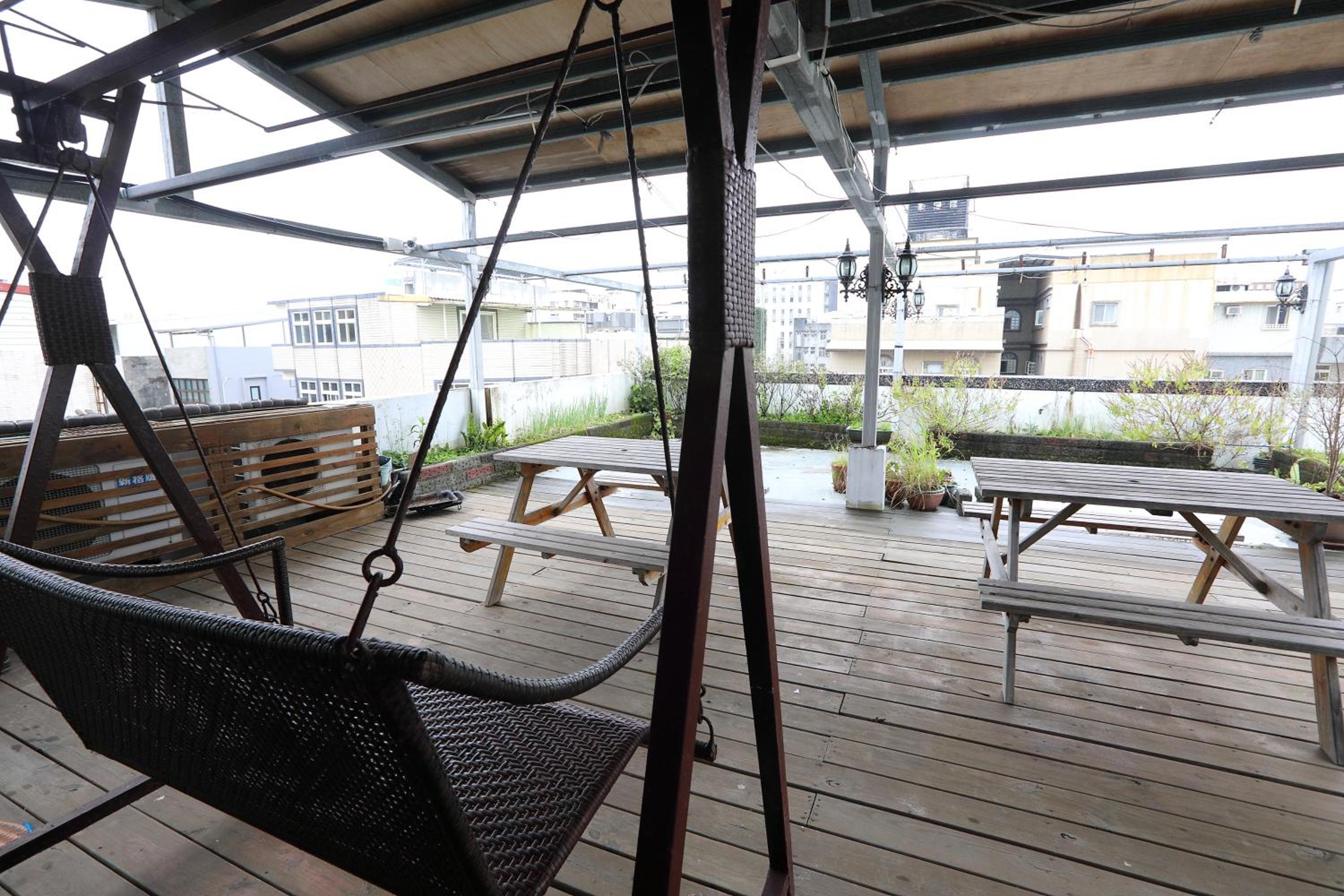 First Place B&B (Hualien Railway Station)