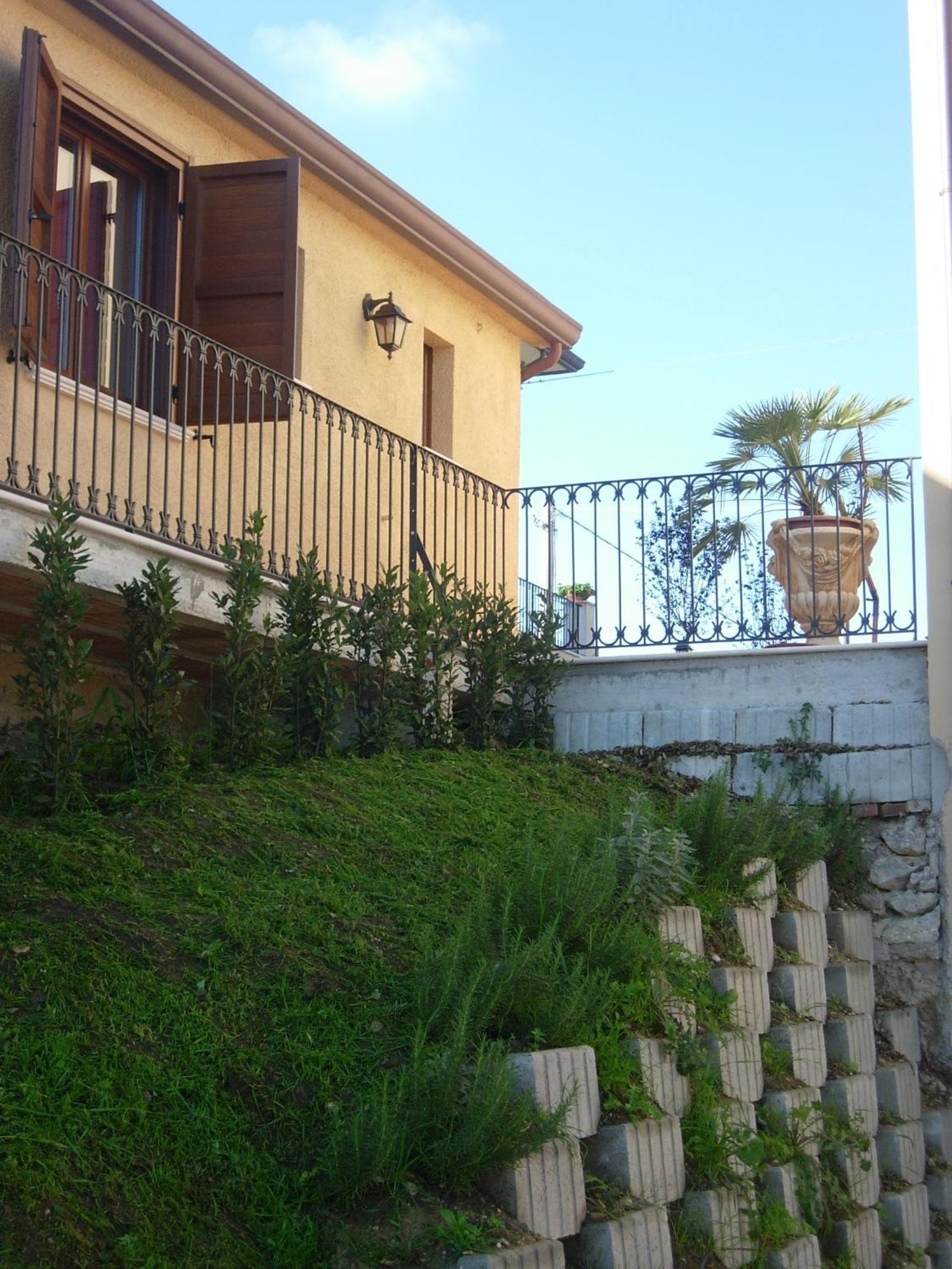 Angelucci Agriturismo con Camere e Agri Camping