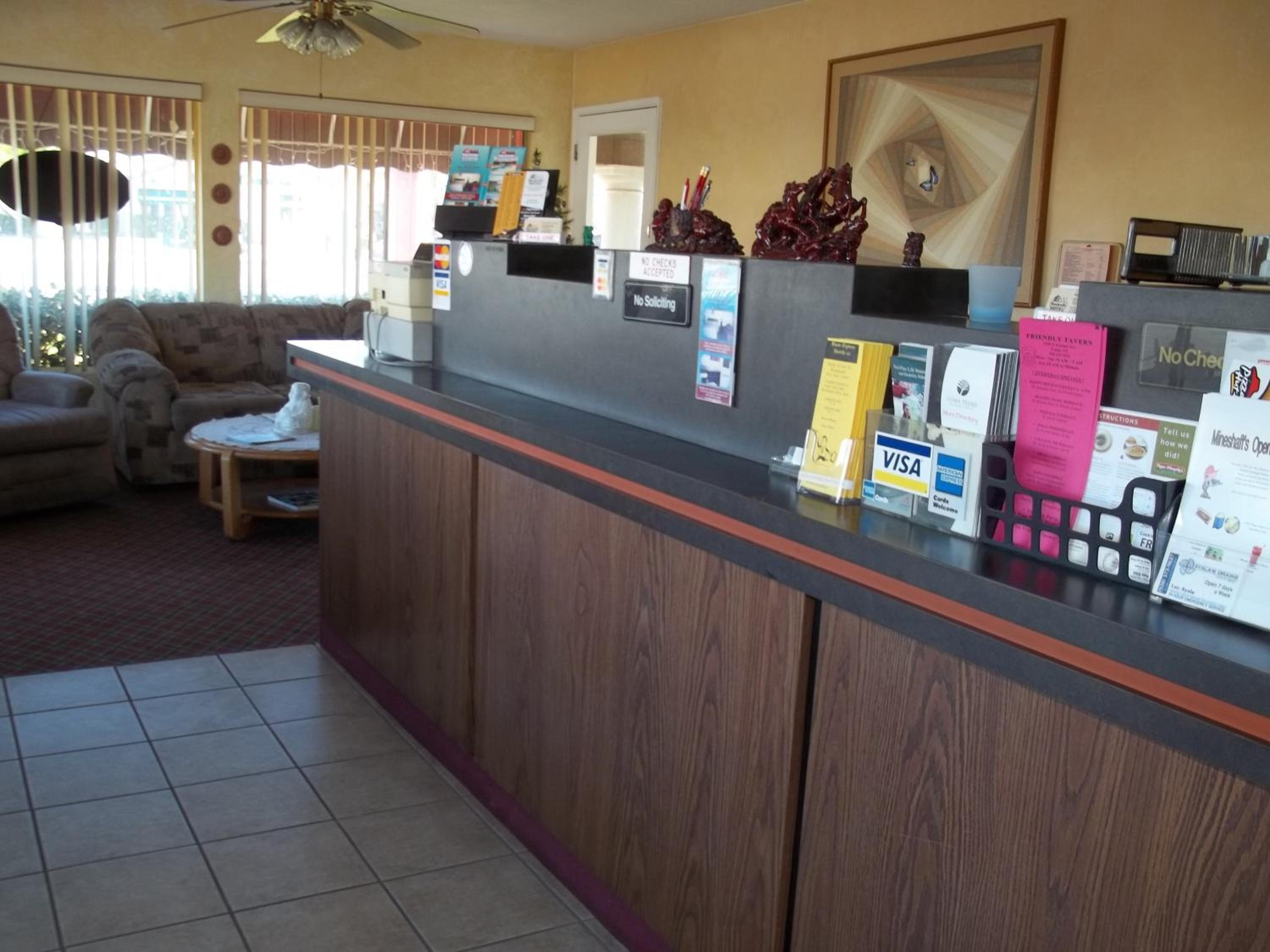 Hacienda Motel view 4