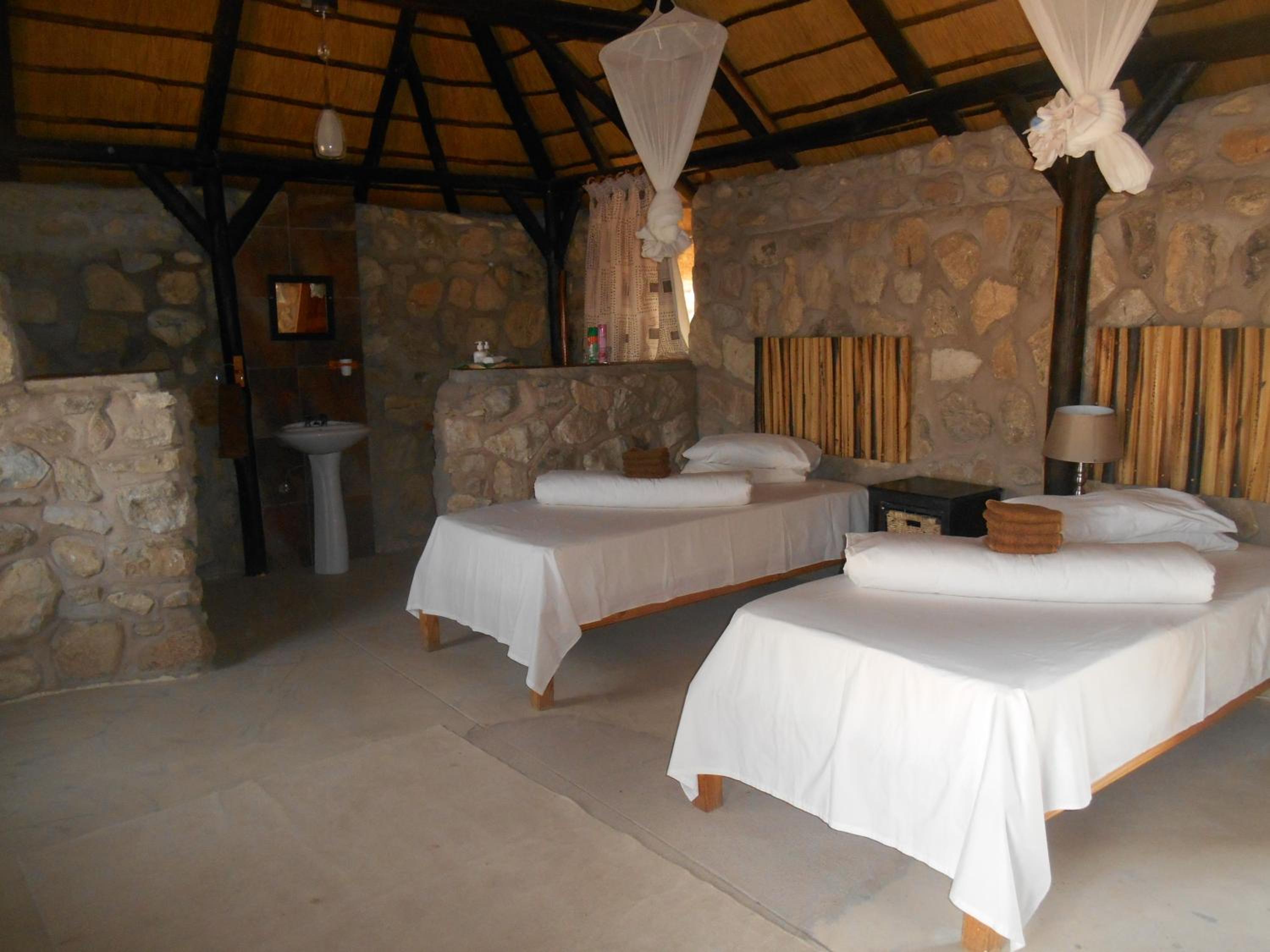 Kapika Waterfall Lodge