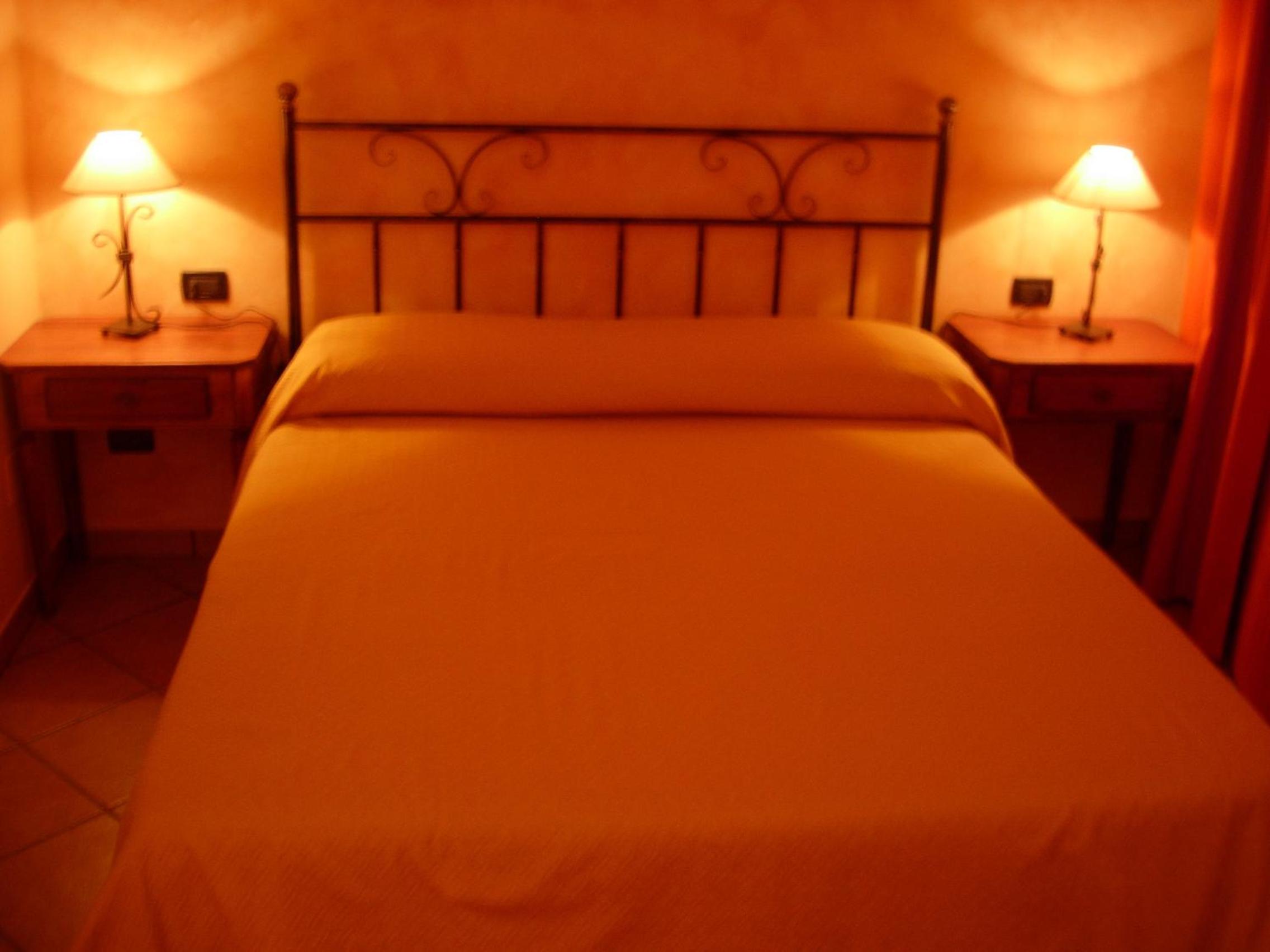 Angelucci Agriturismo con Camere e Agri Camping