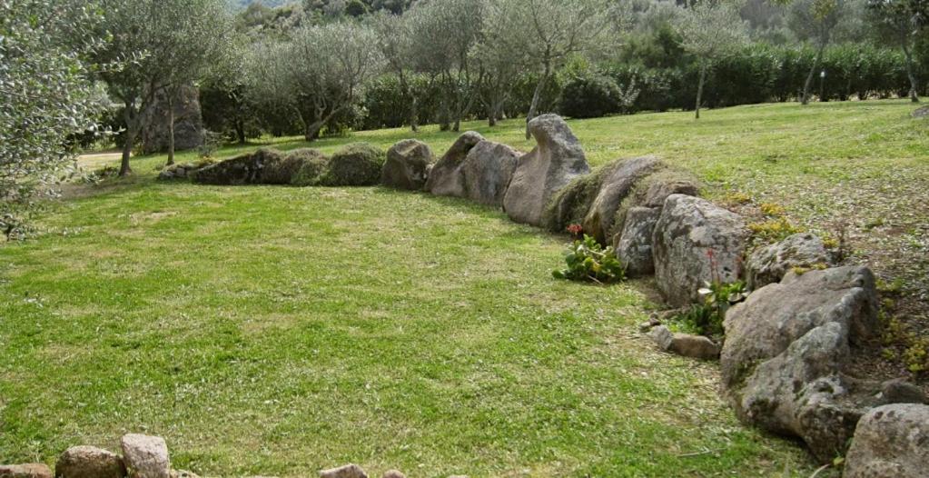 Le Tre Pietre view 5