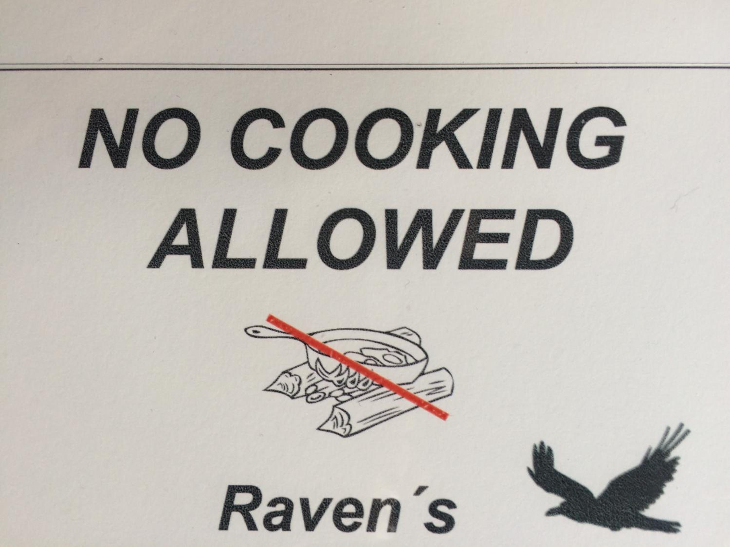 Raven's Bed