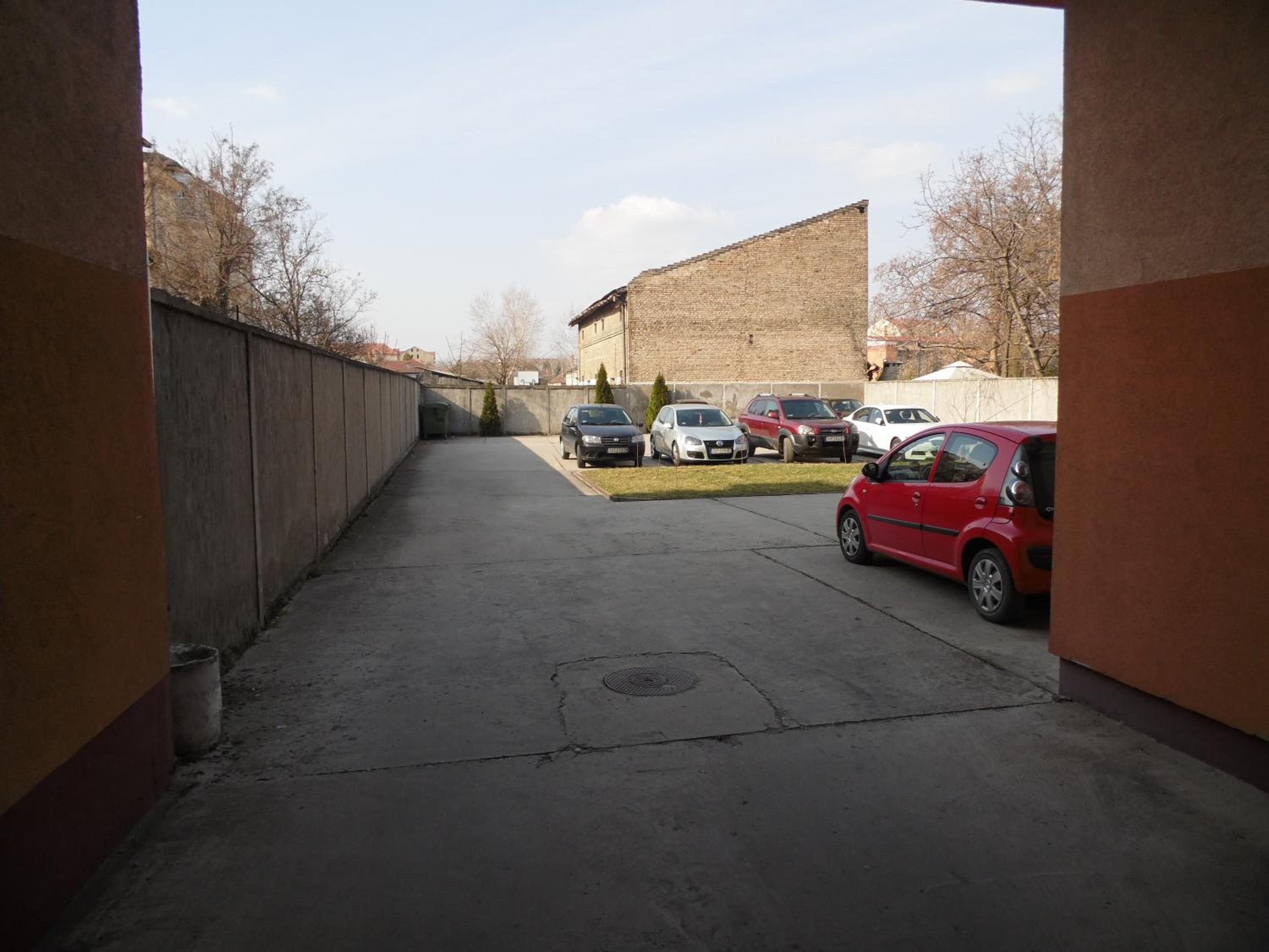 Photo 6