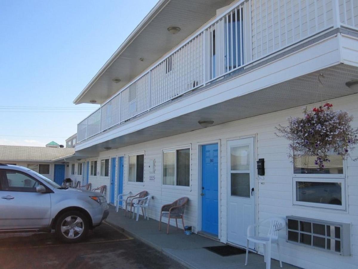 hotel building