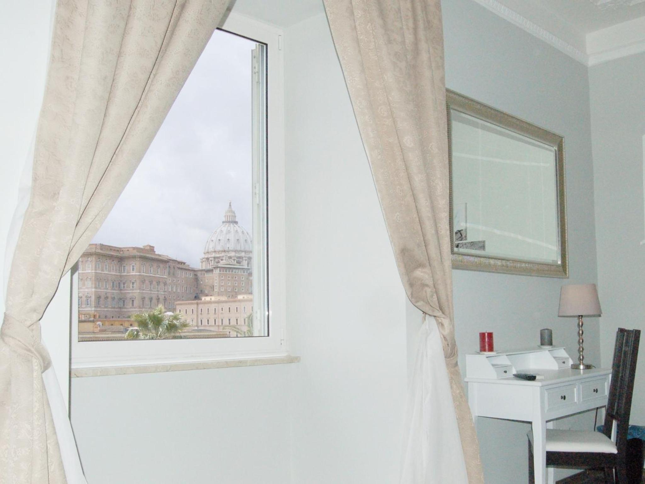 Luiza Vatican House