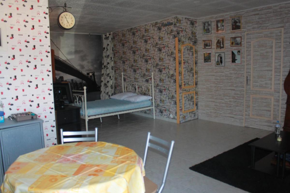 Photo 10