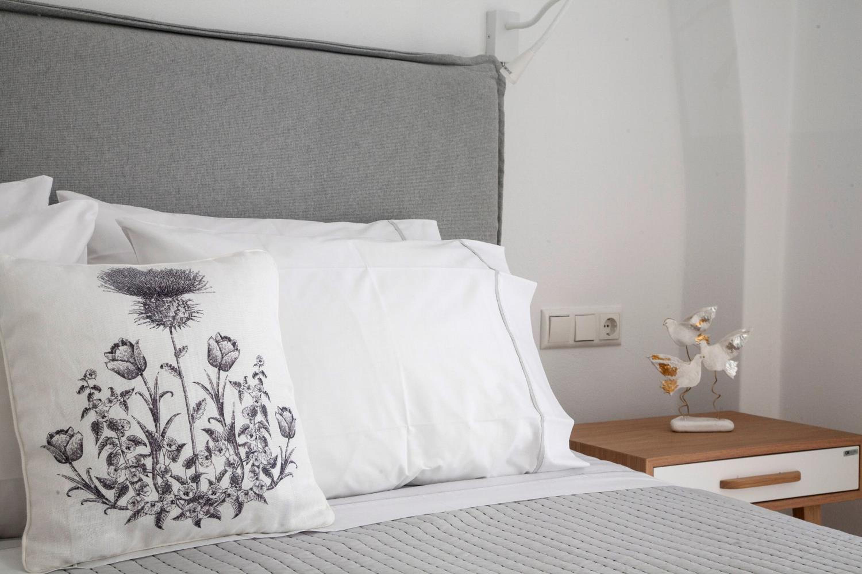 Aelia Apartments photo 2