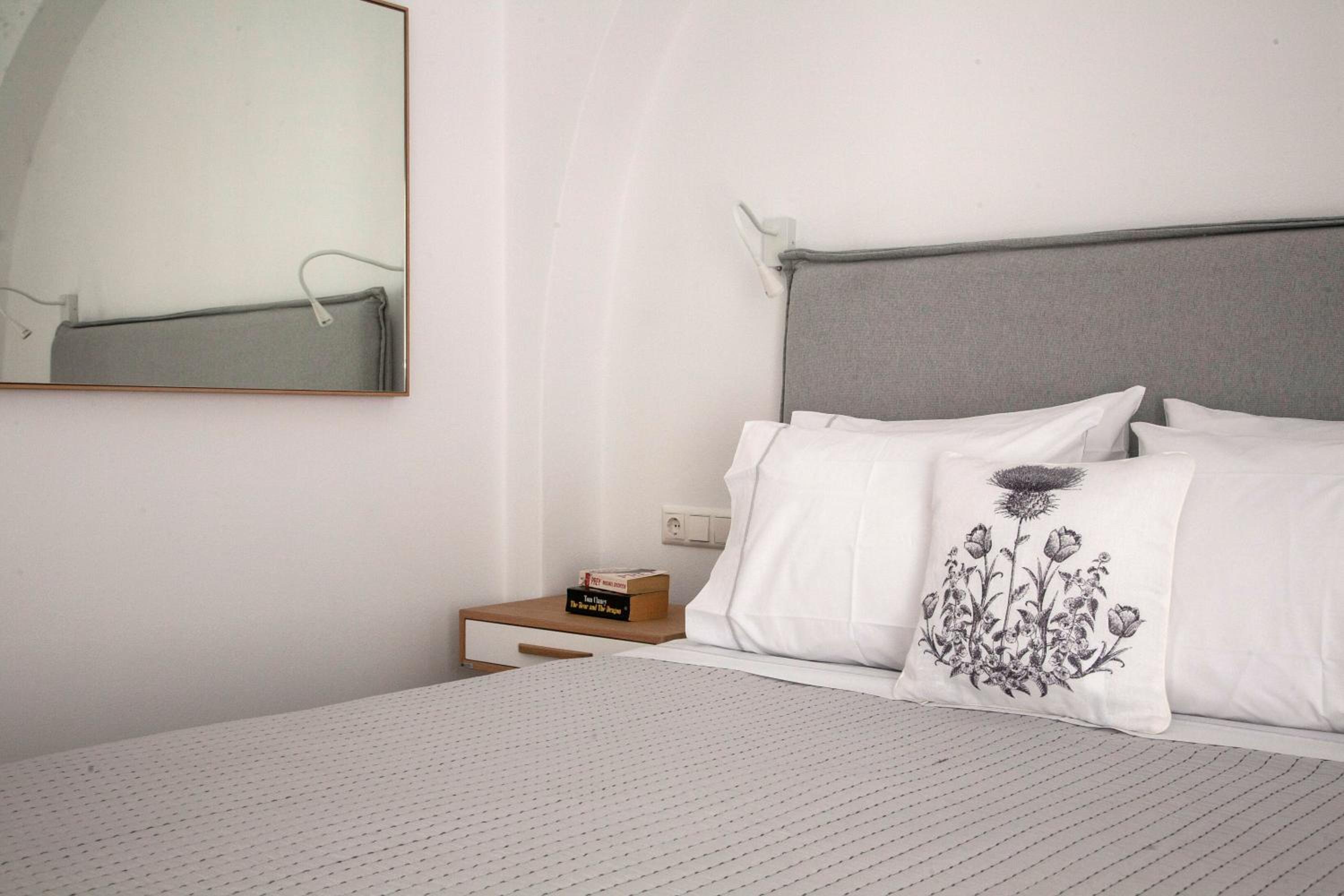 Aelia Apartments photo 4