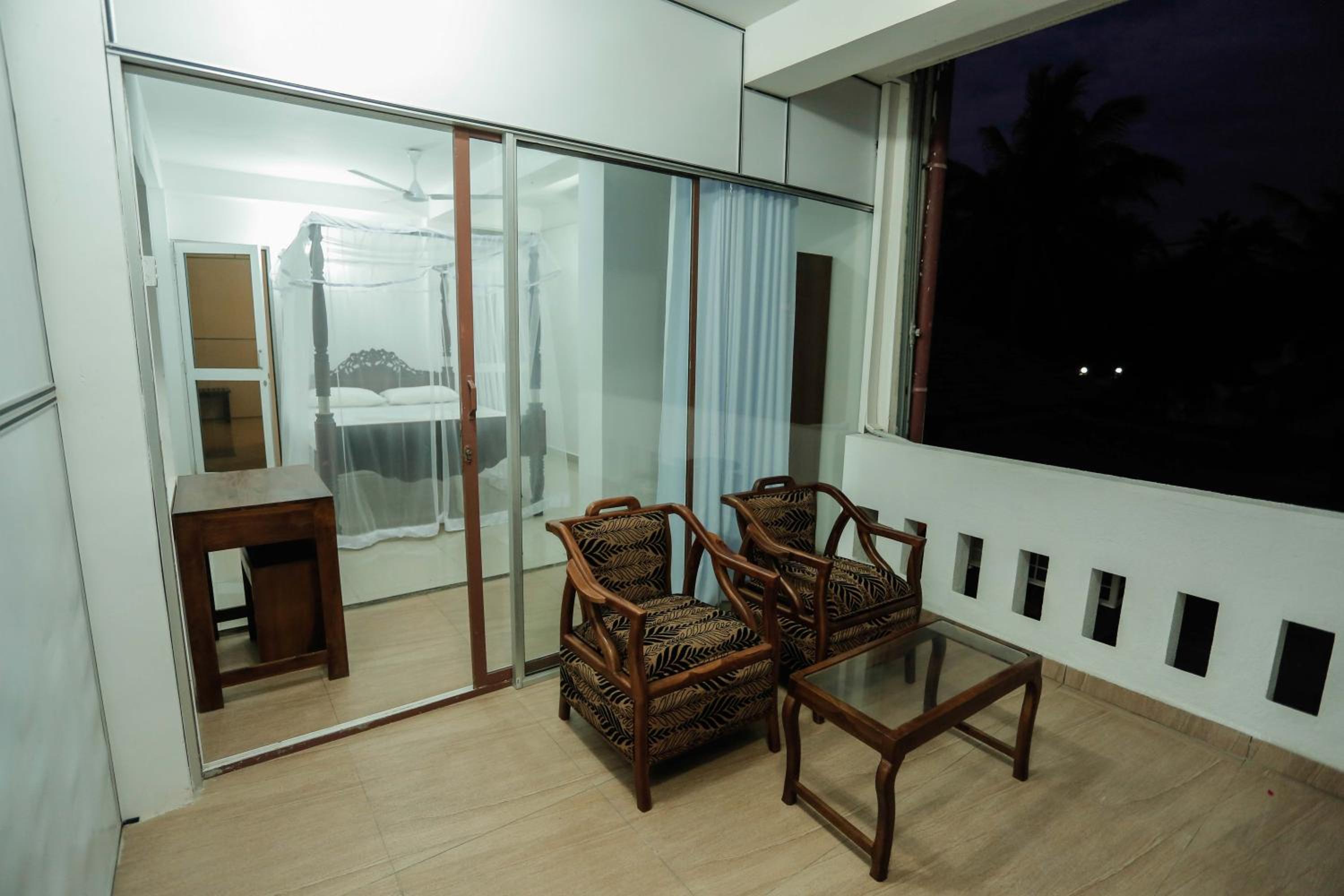 Tharanga Surfing Villa