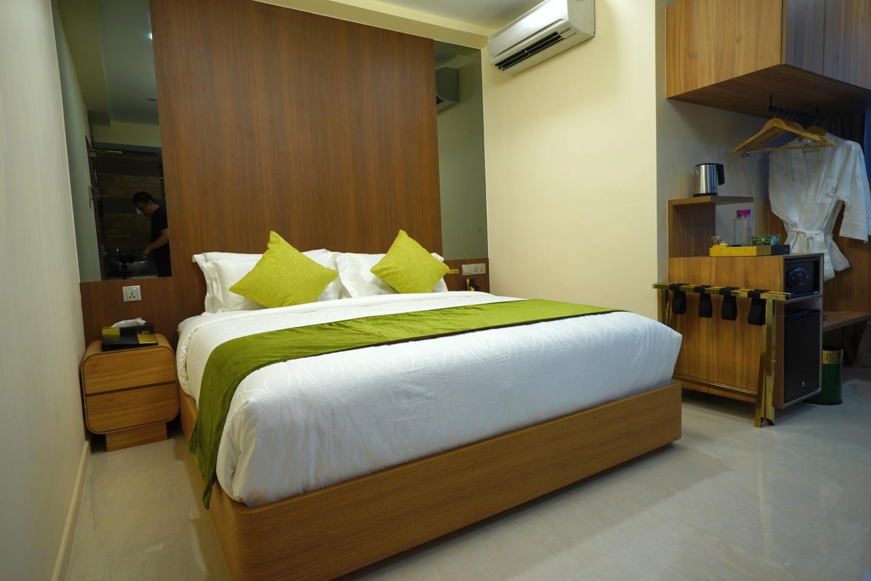 five6 Hotel Splendour