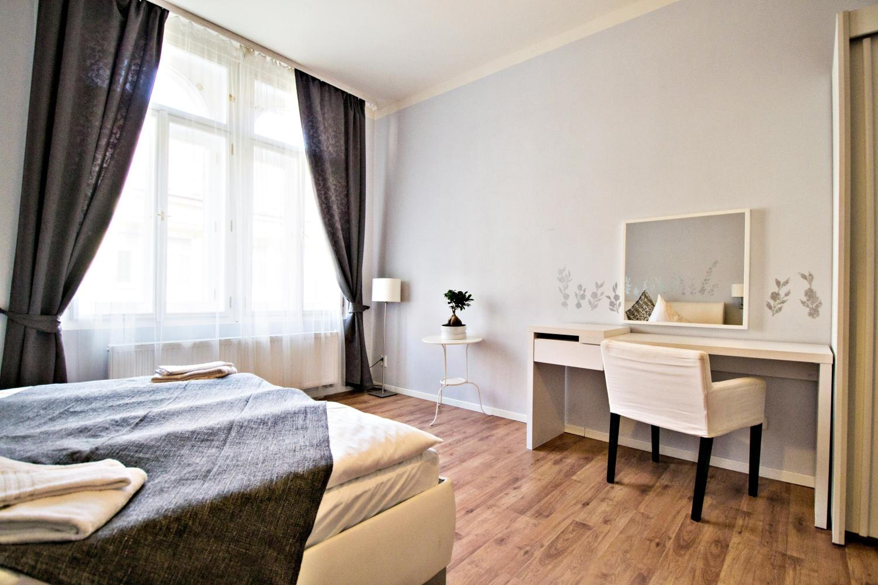 Business Class Ruterra Suite