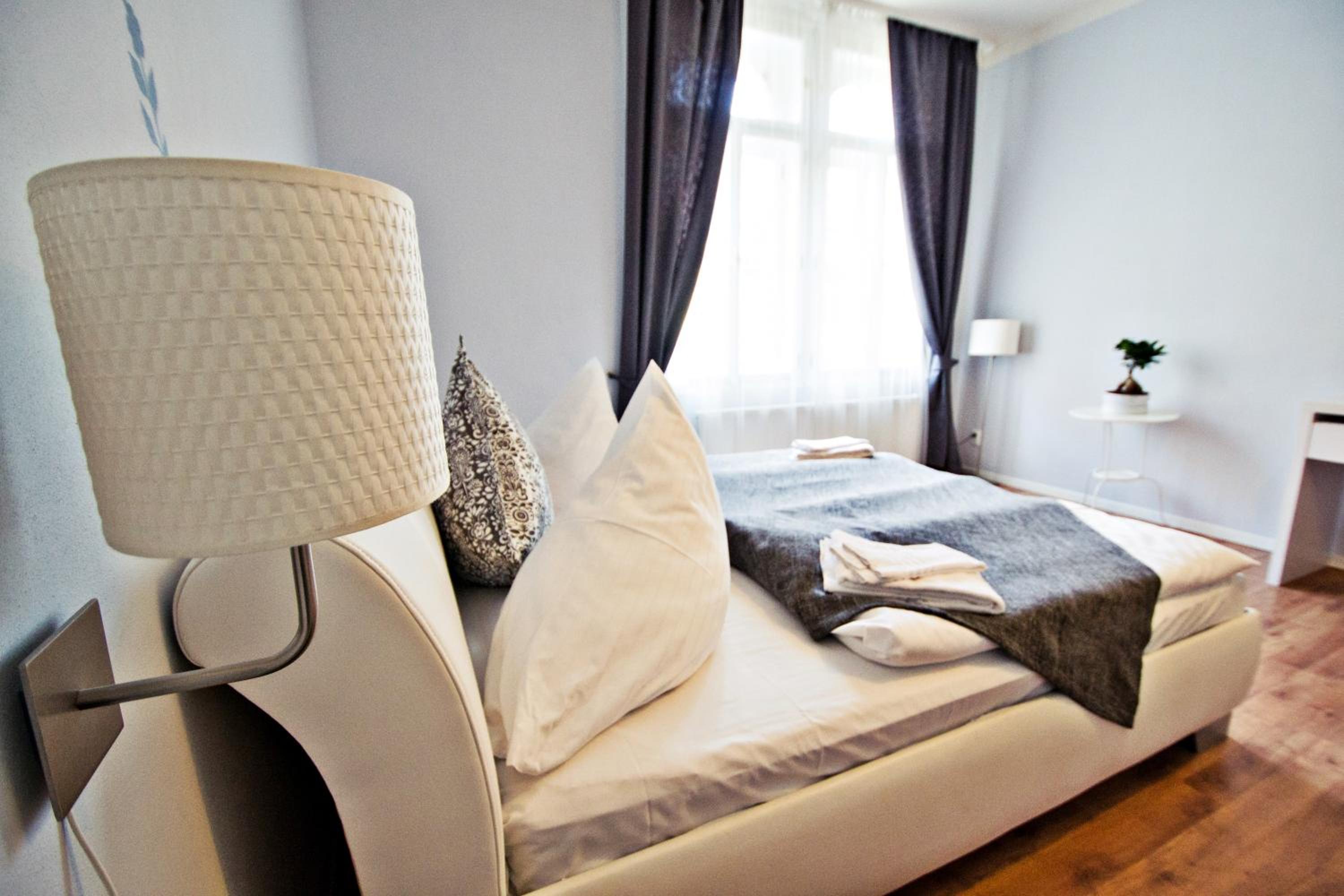 Business Class Ruterra Suite