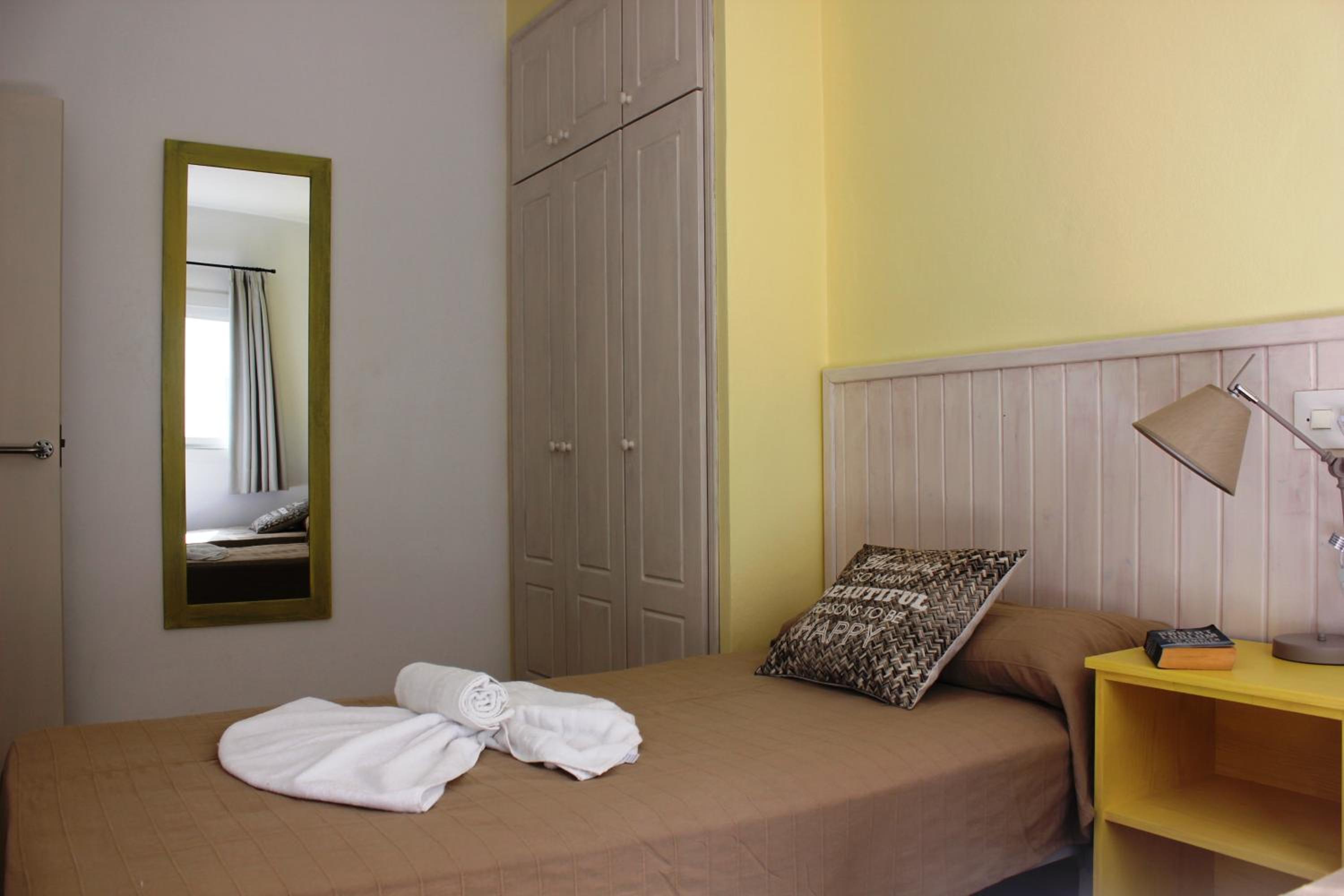 Apartamentos Timon - Emar Hotels