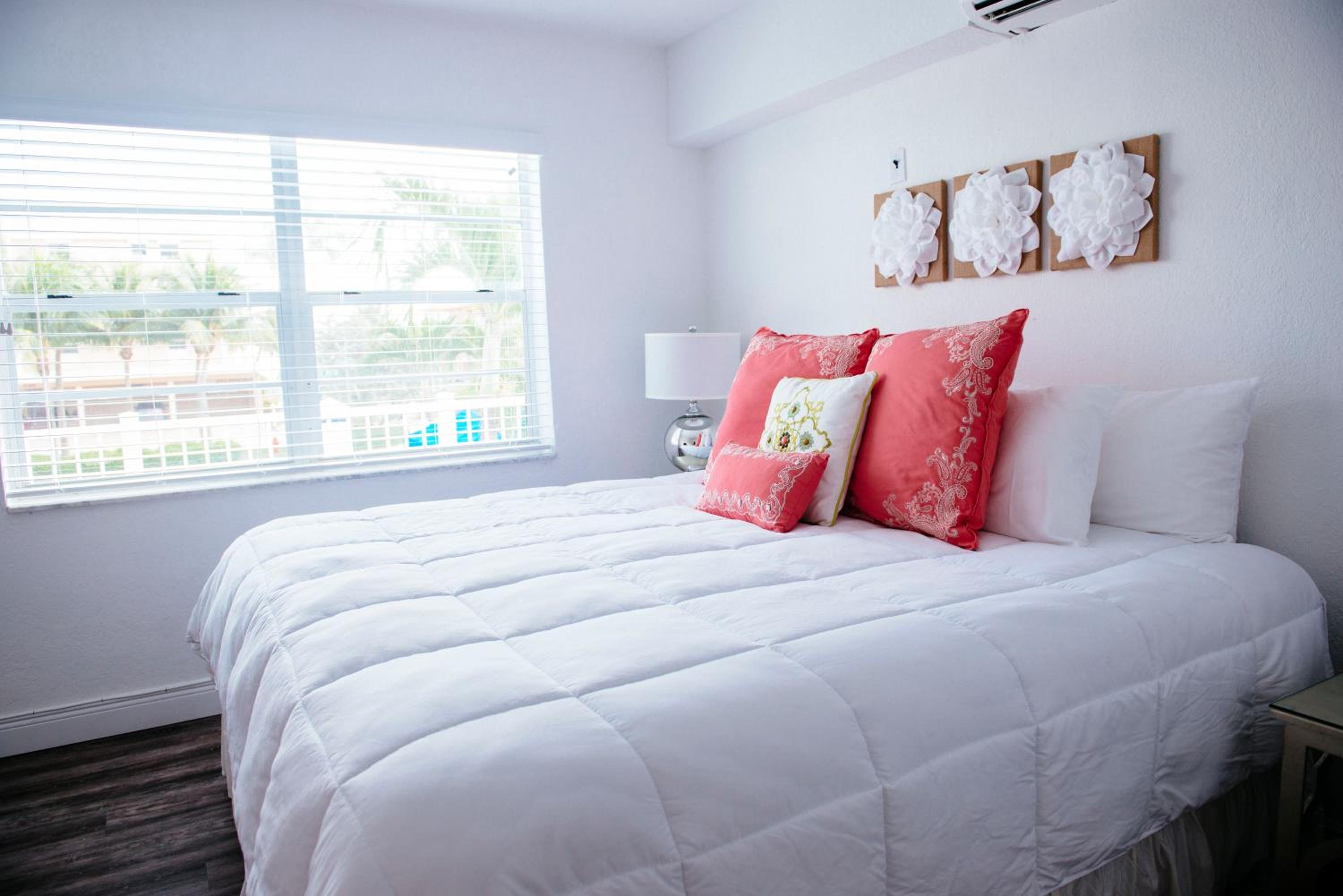 Sea Spray Inn