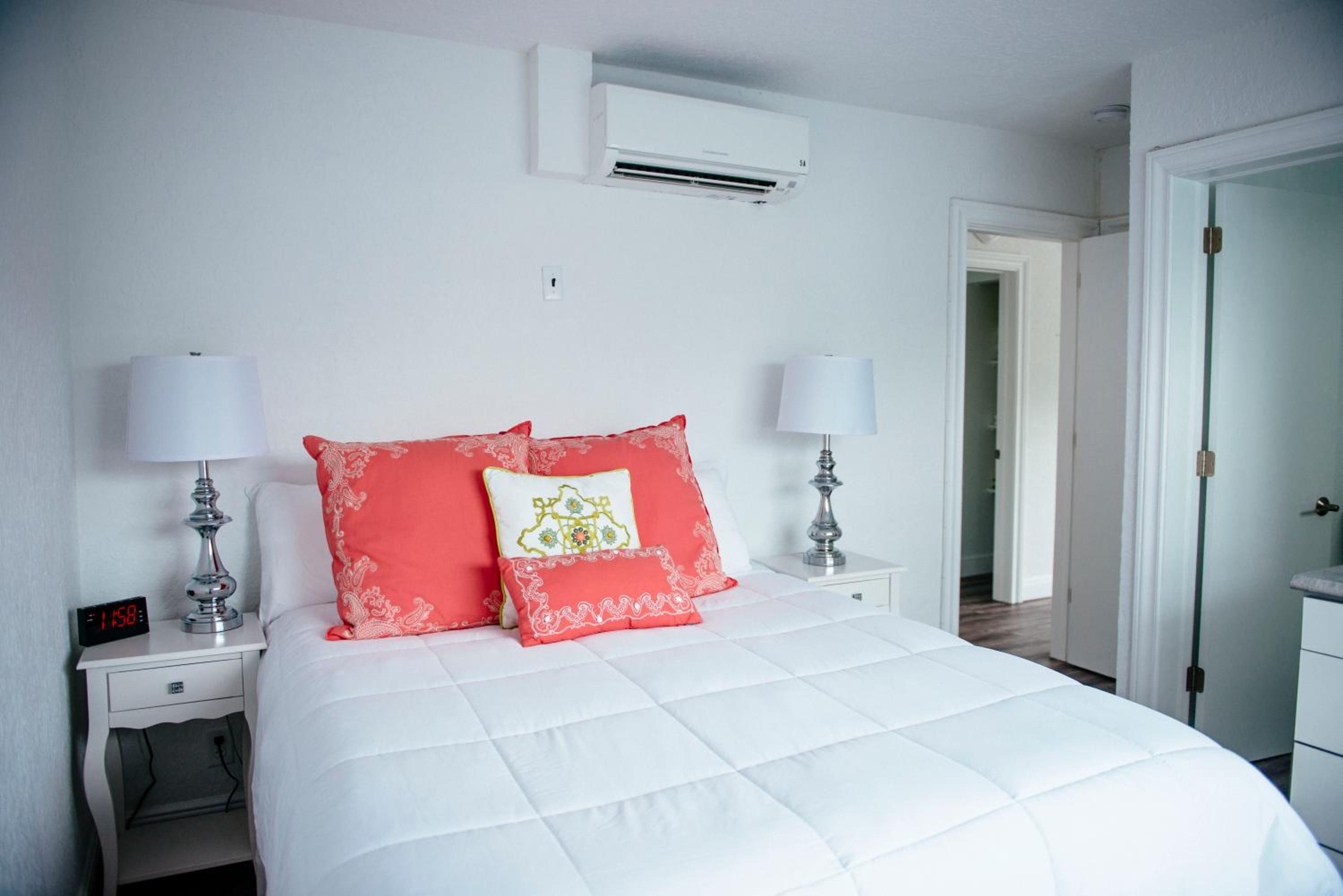 Sea Spray Inn