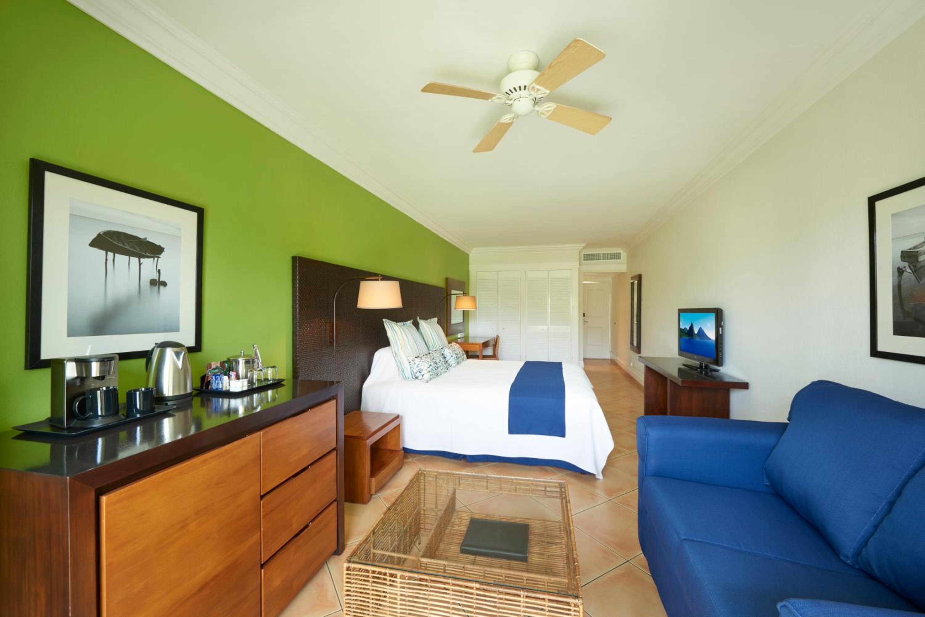 Coconut Bay Beach Resort & Spa All Inclusive - Photo 14