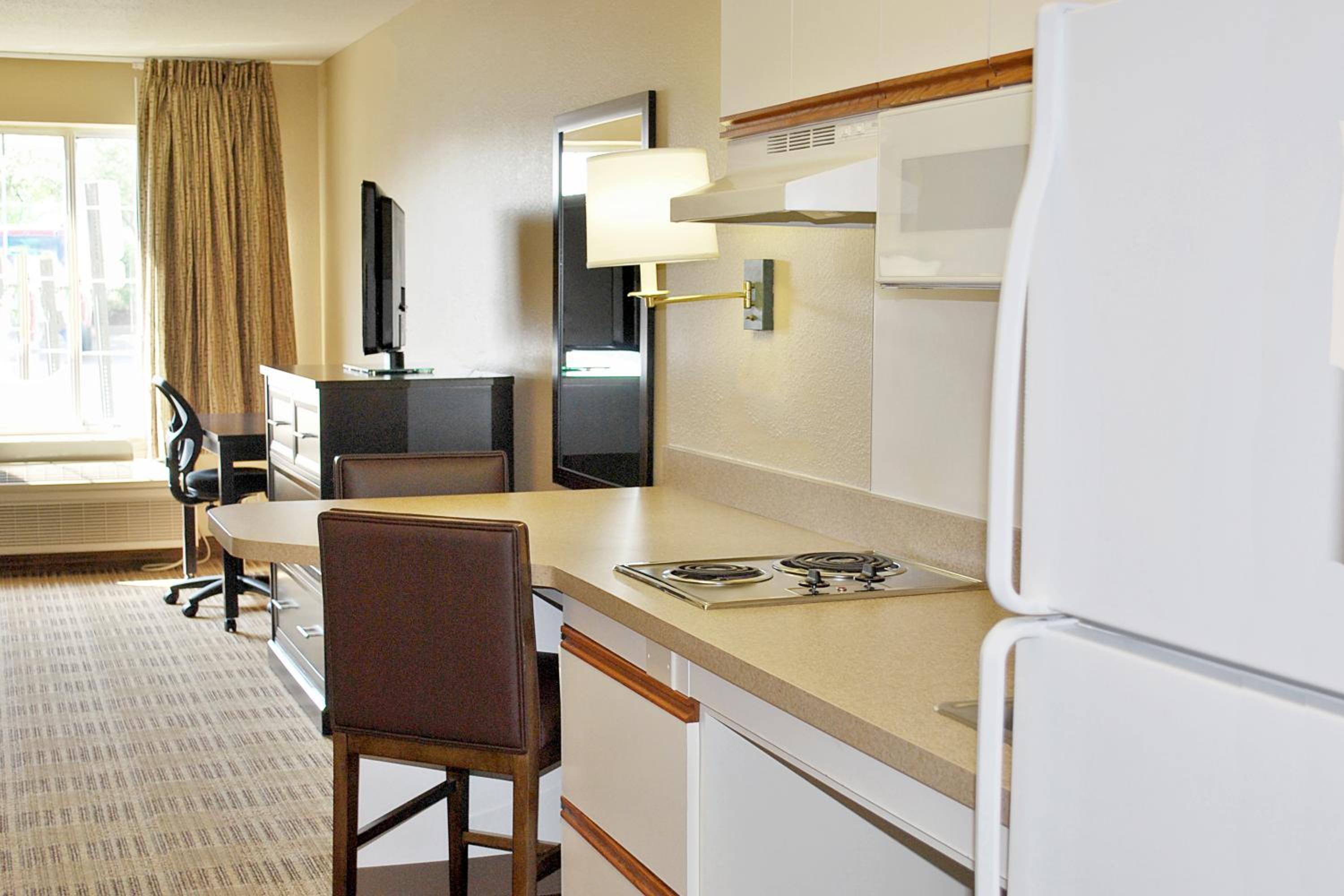 Extended Stay America Suites - Los Angeles - Monrovia - Property Image 18