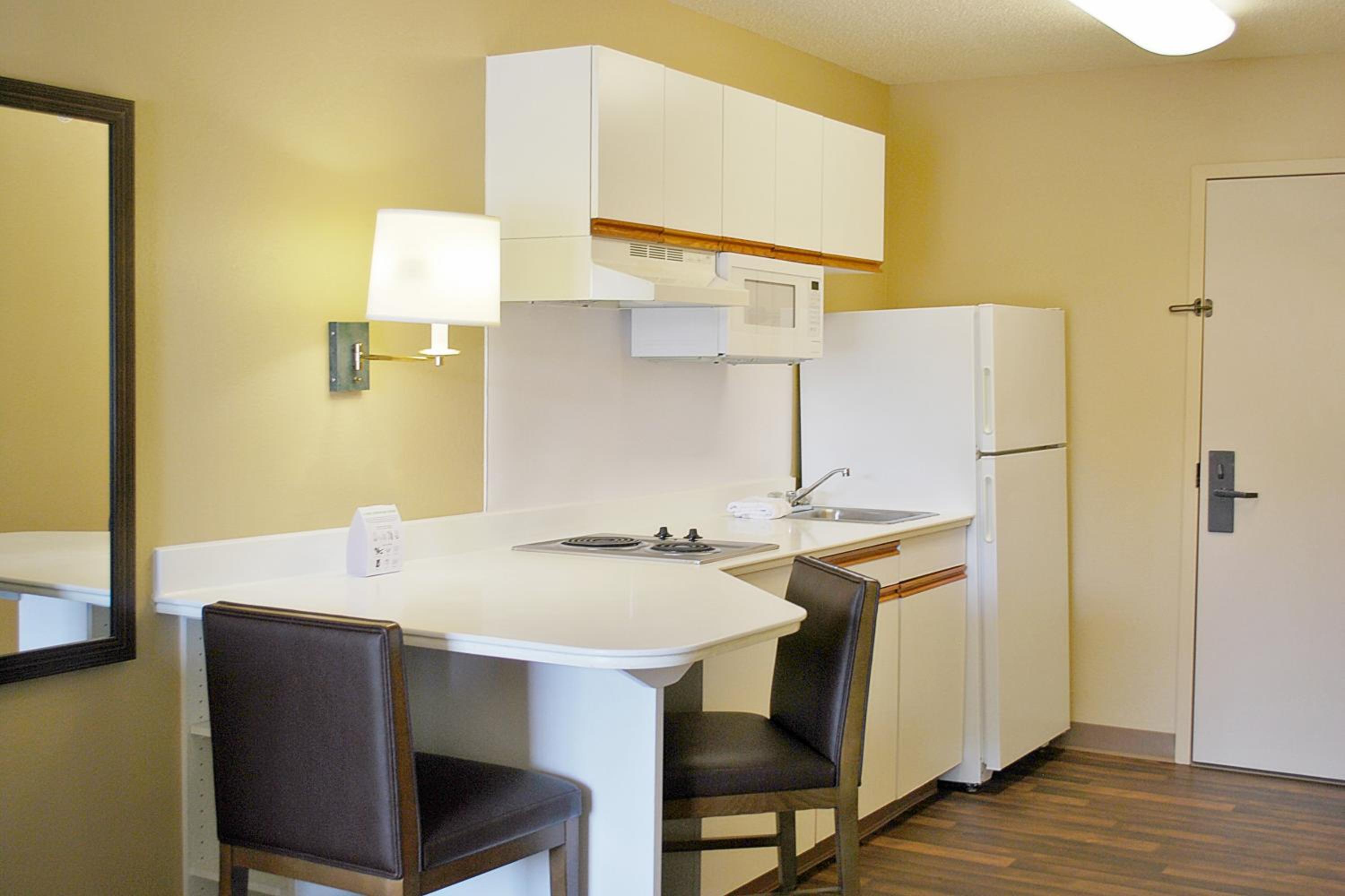 Extended Stay America Suites - Los Angeles - Monrovia - Property Image 14