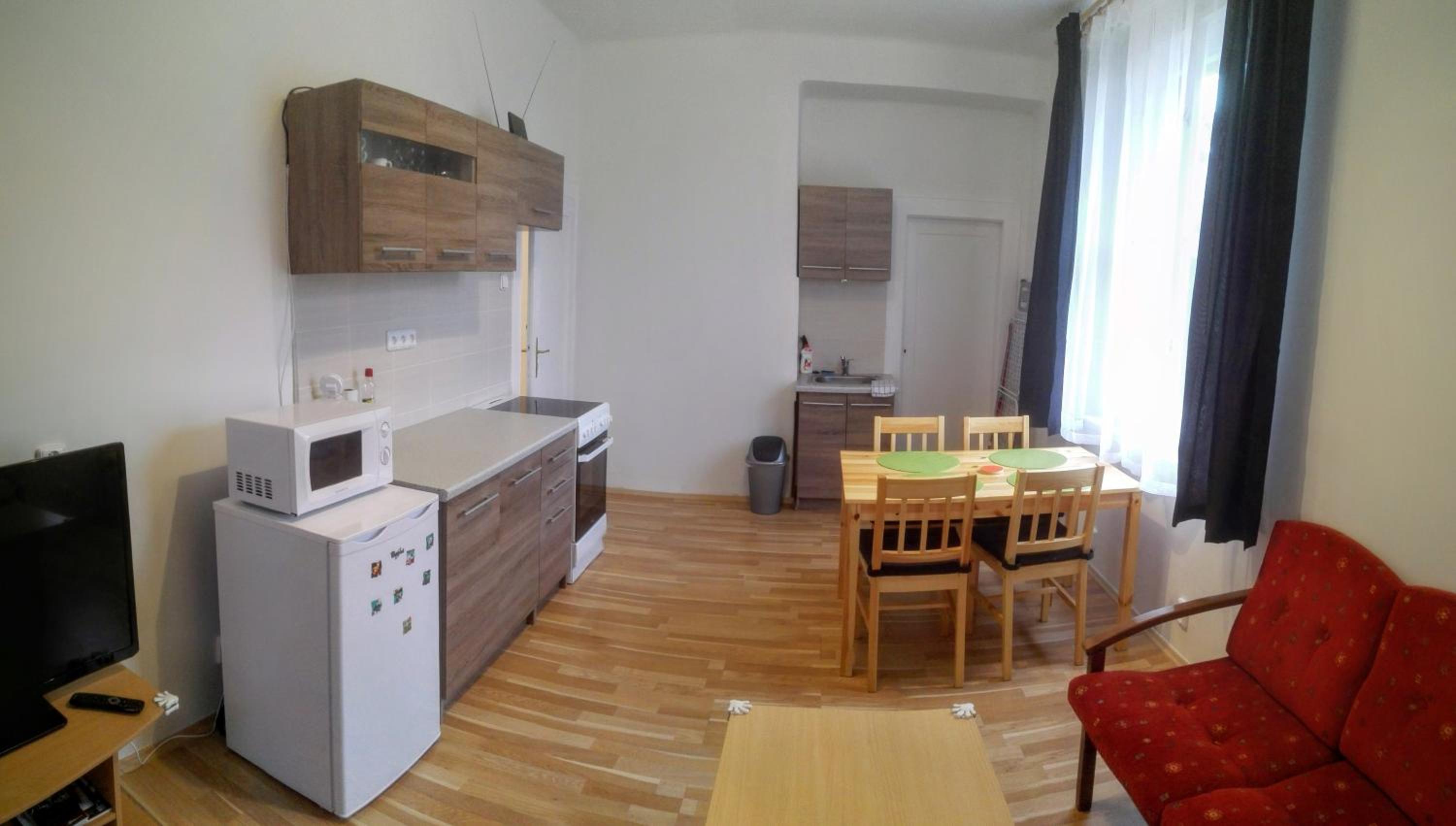 Jezerka Apartments - Free Parking - Easy Access to Center