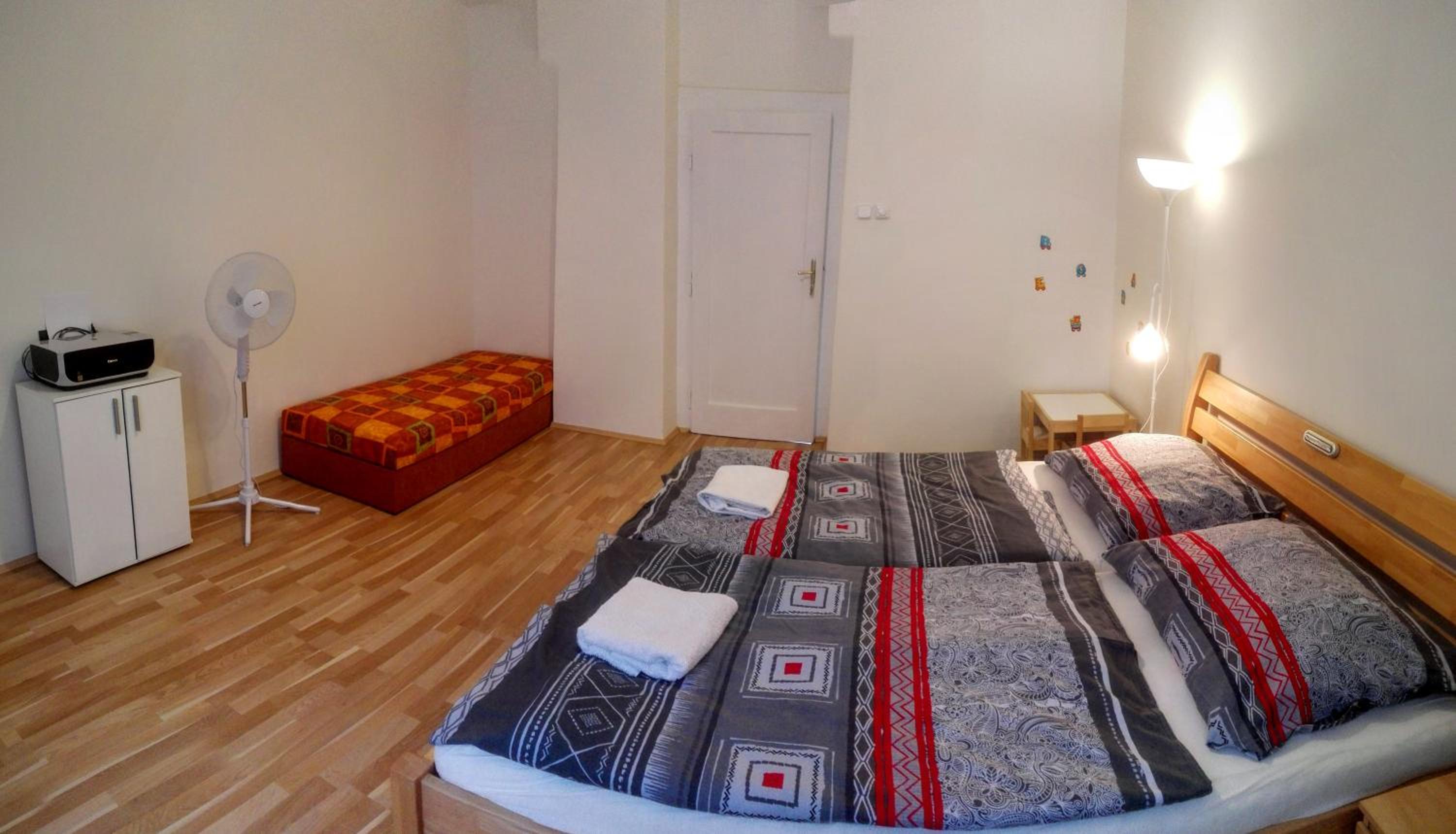 Jezerka Apartments - Free Parking - Easy Access to Center