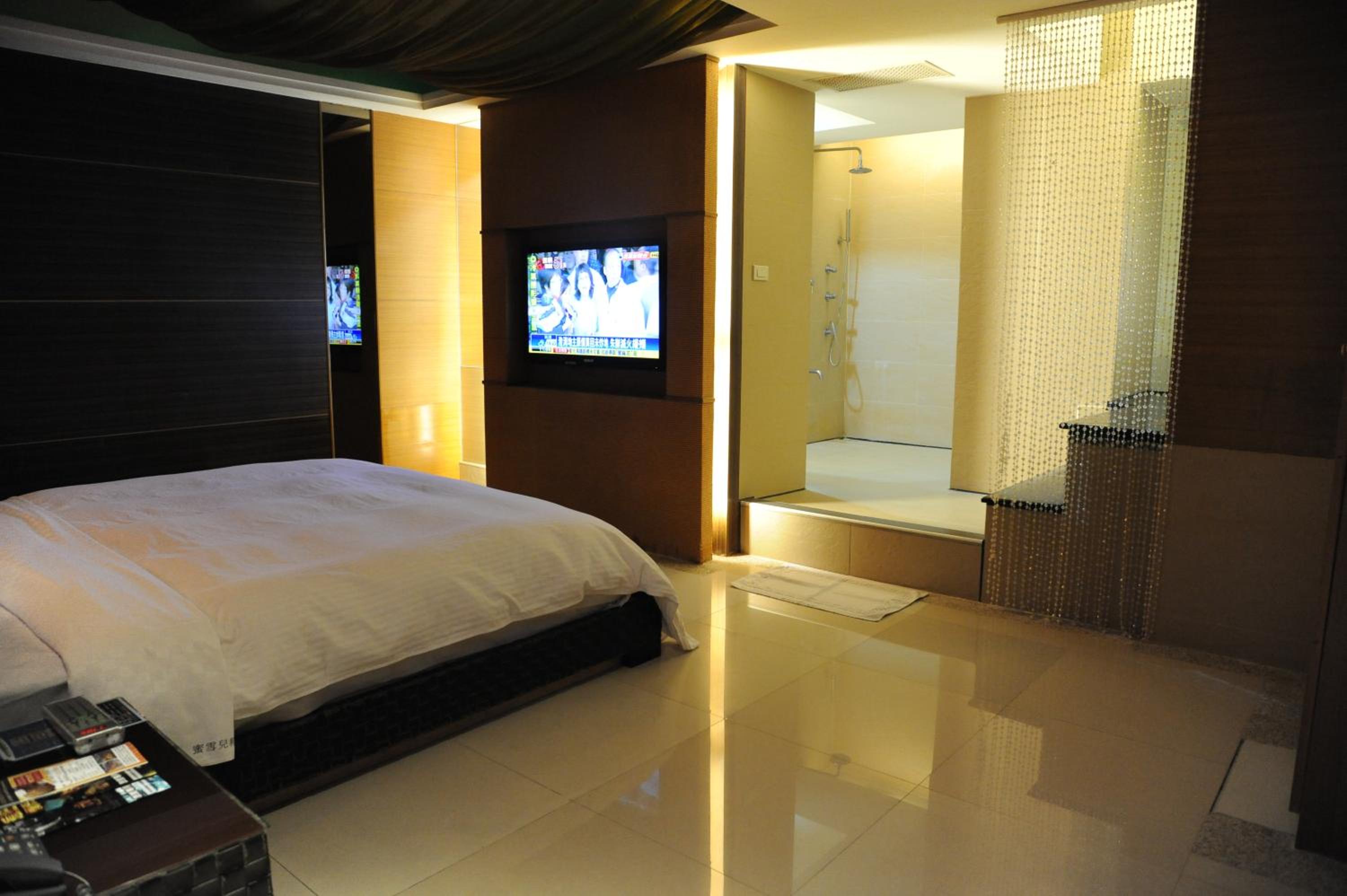 Michelle hotel