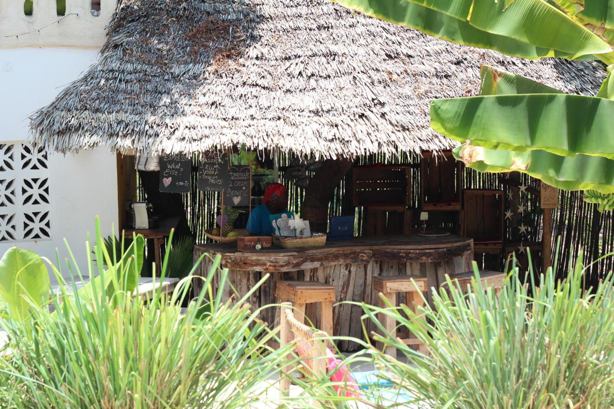 Zanzistar Lodge