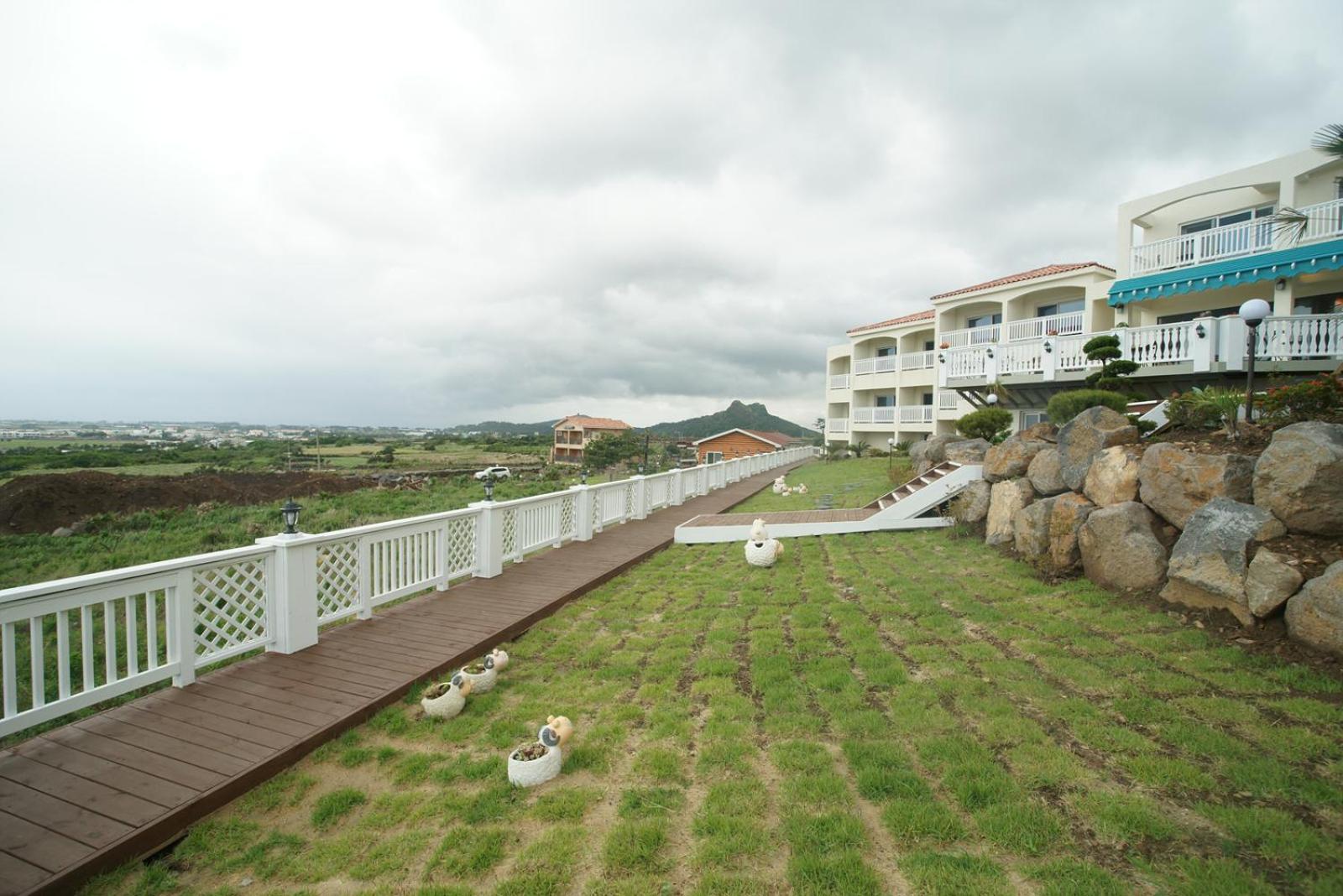 Jeju the Ocean Hill Pension
