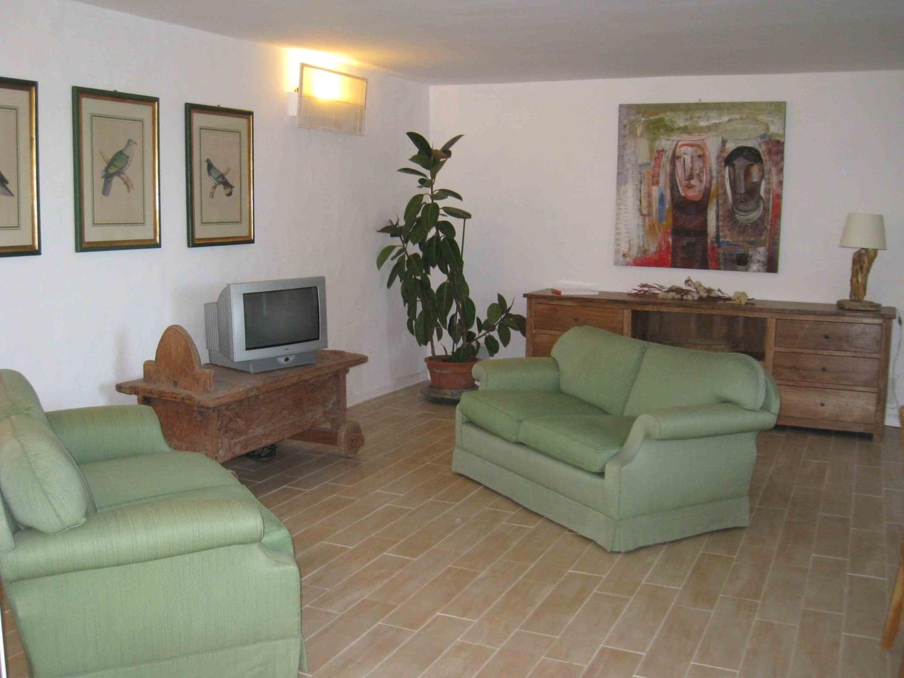 Photo 32