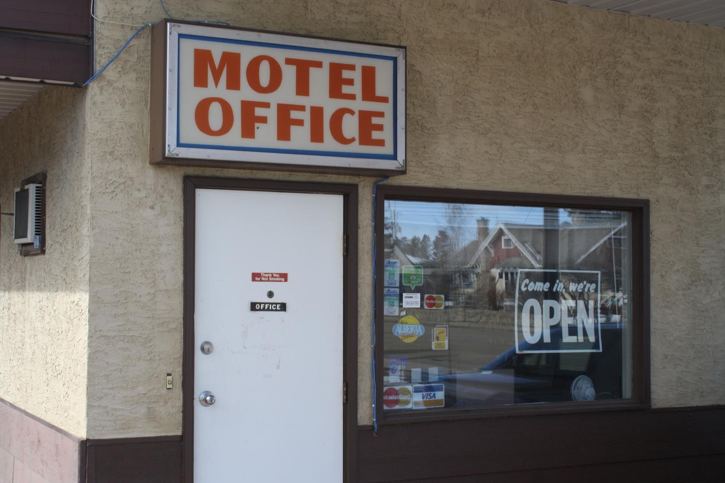 Rimbey Motor Inn